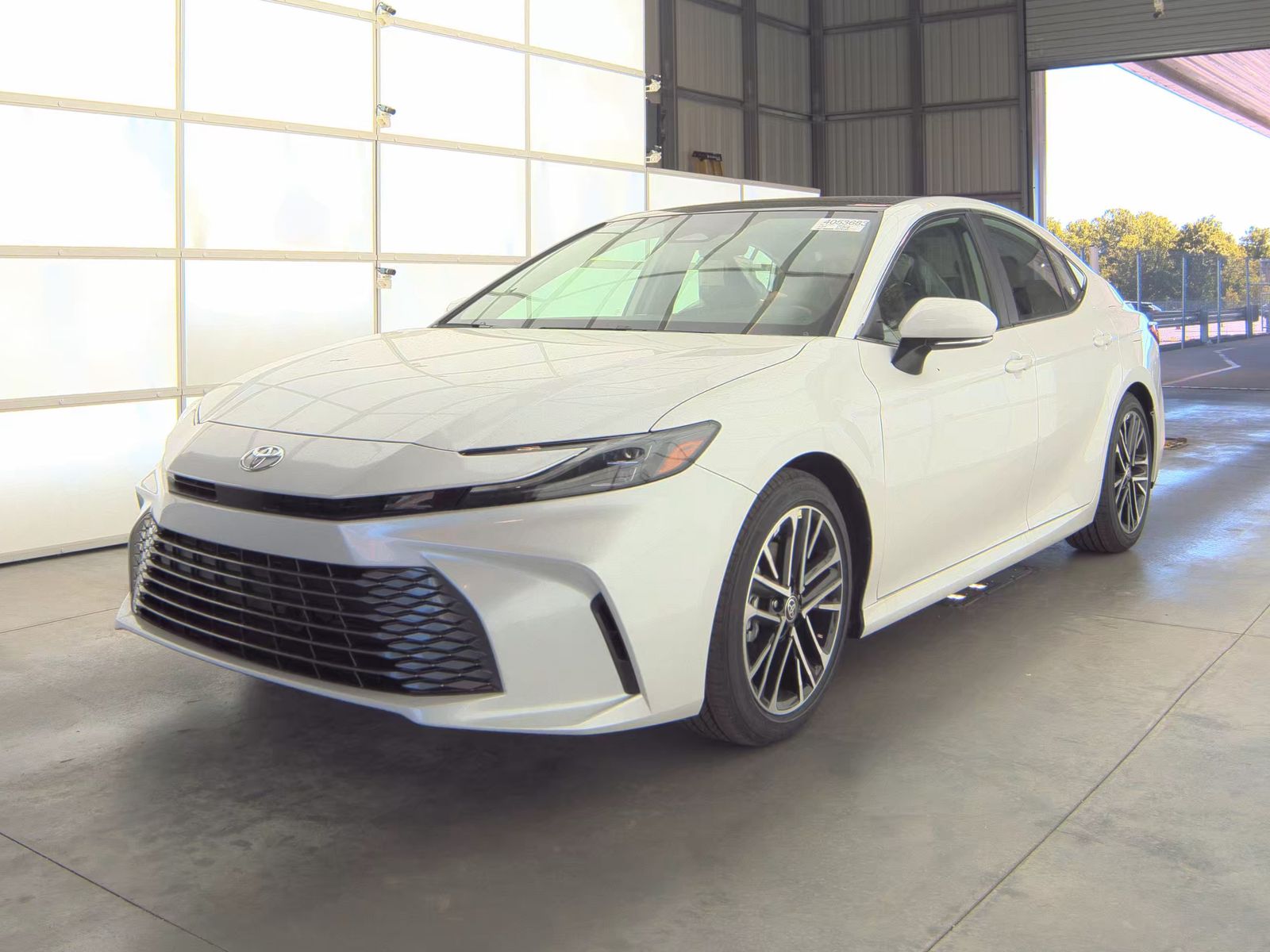 TOYOTA CAMRY - 1