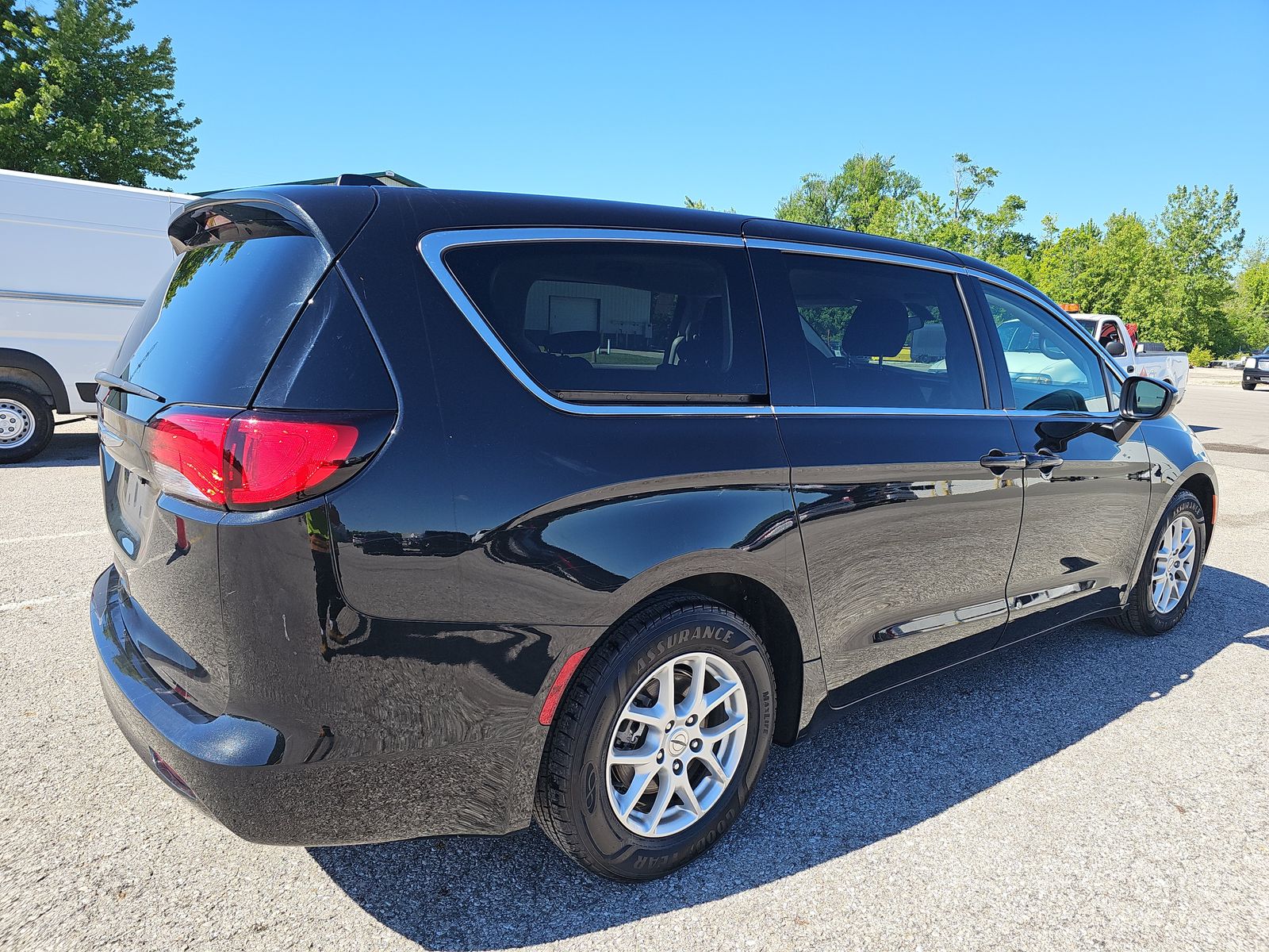 CHRYSLER VOYAGER - 5