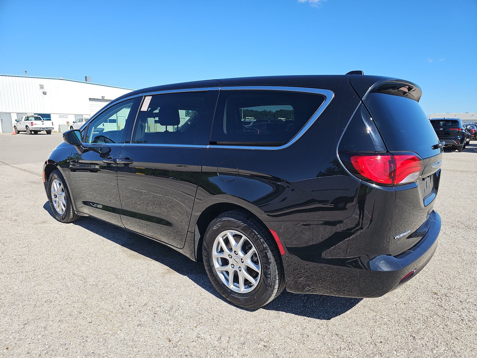 CHRYSLER VOYAGER - 7