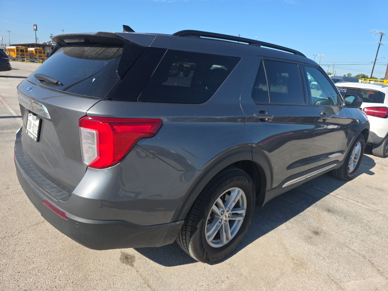 FORD EXPLORER - 5