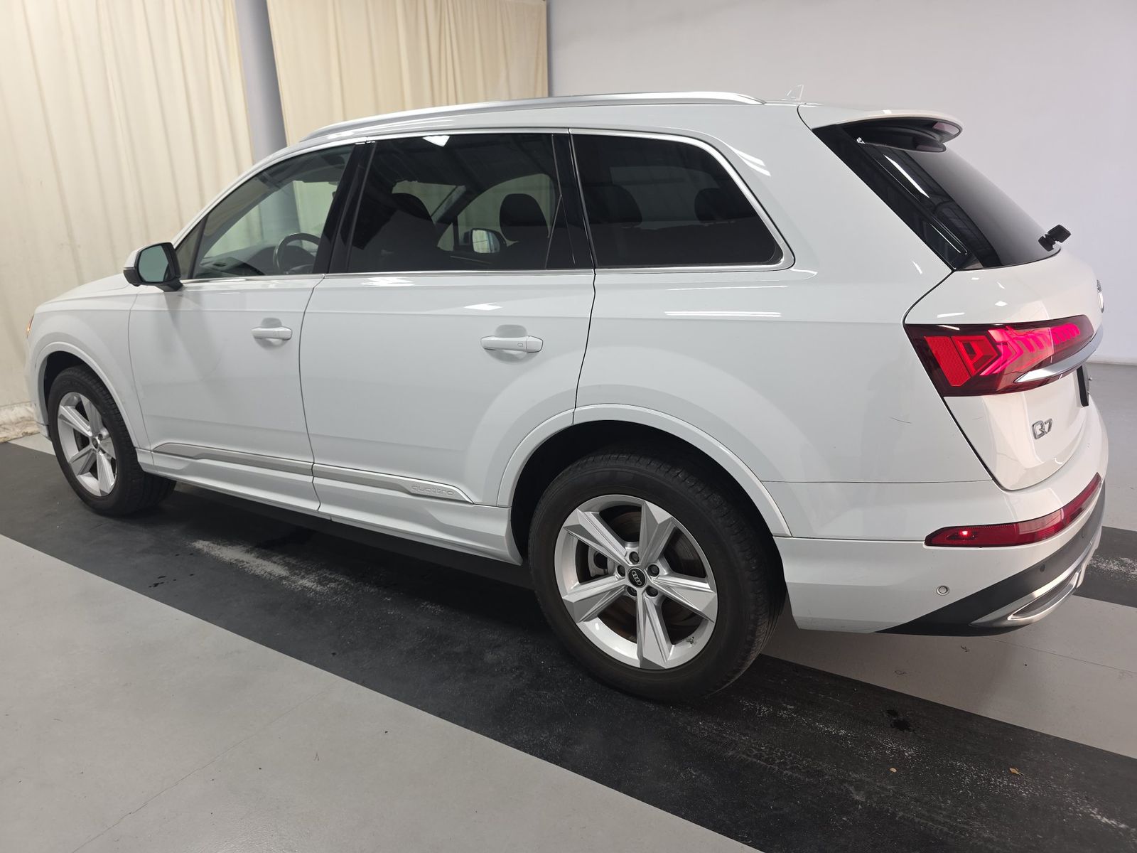 2023 Audi Q7 Premium Plus AWD