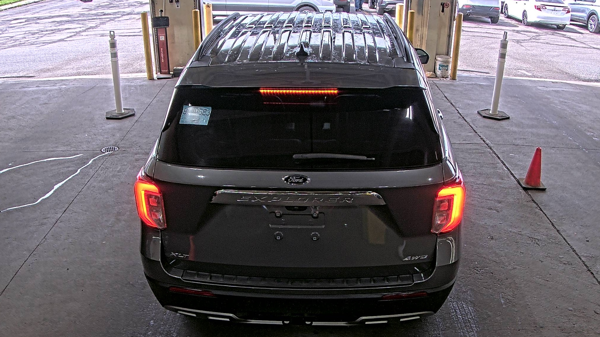 FORD EXPLORER - 6