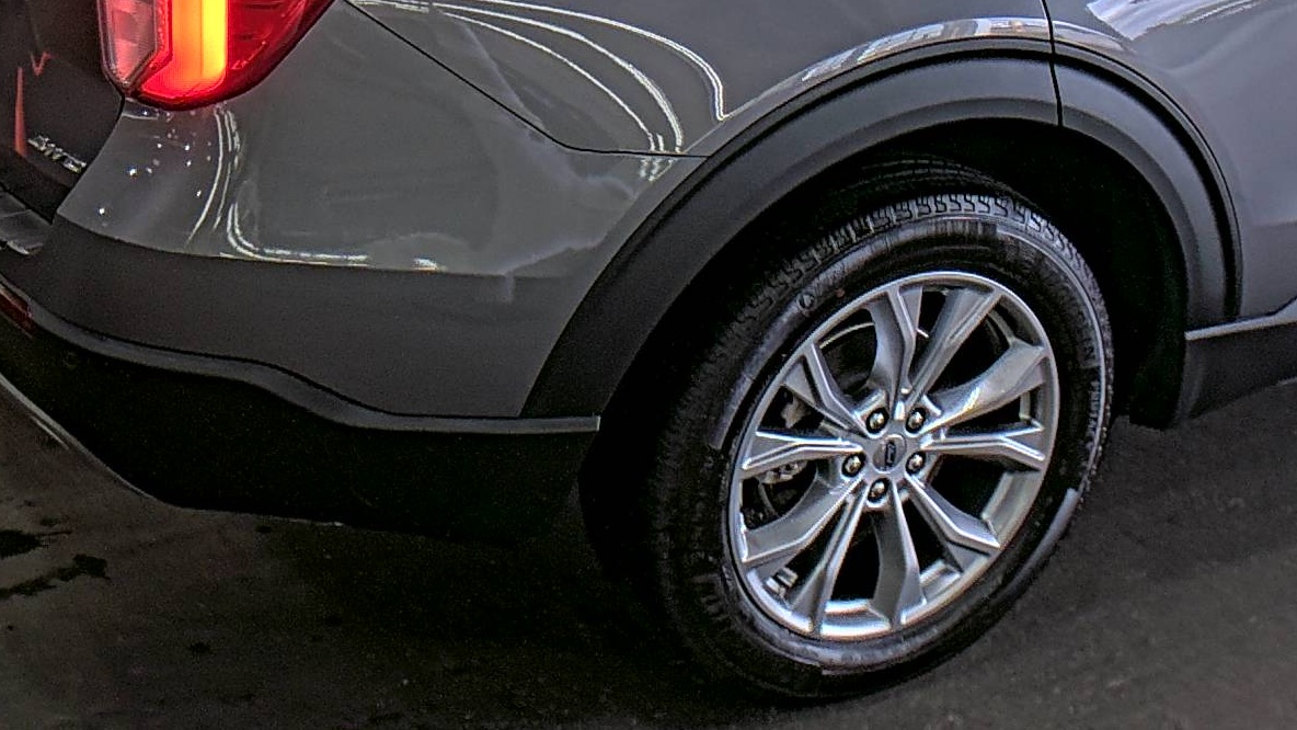 FORD EXPLORER - 10