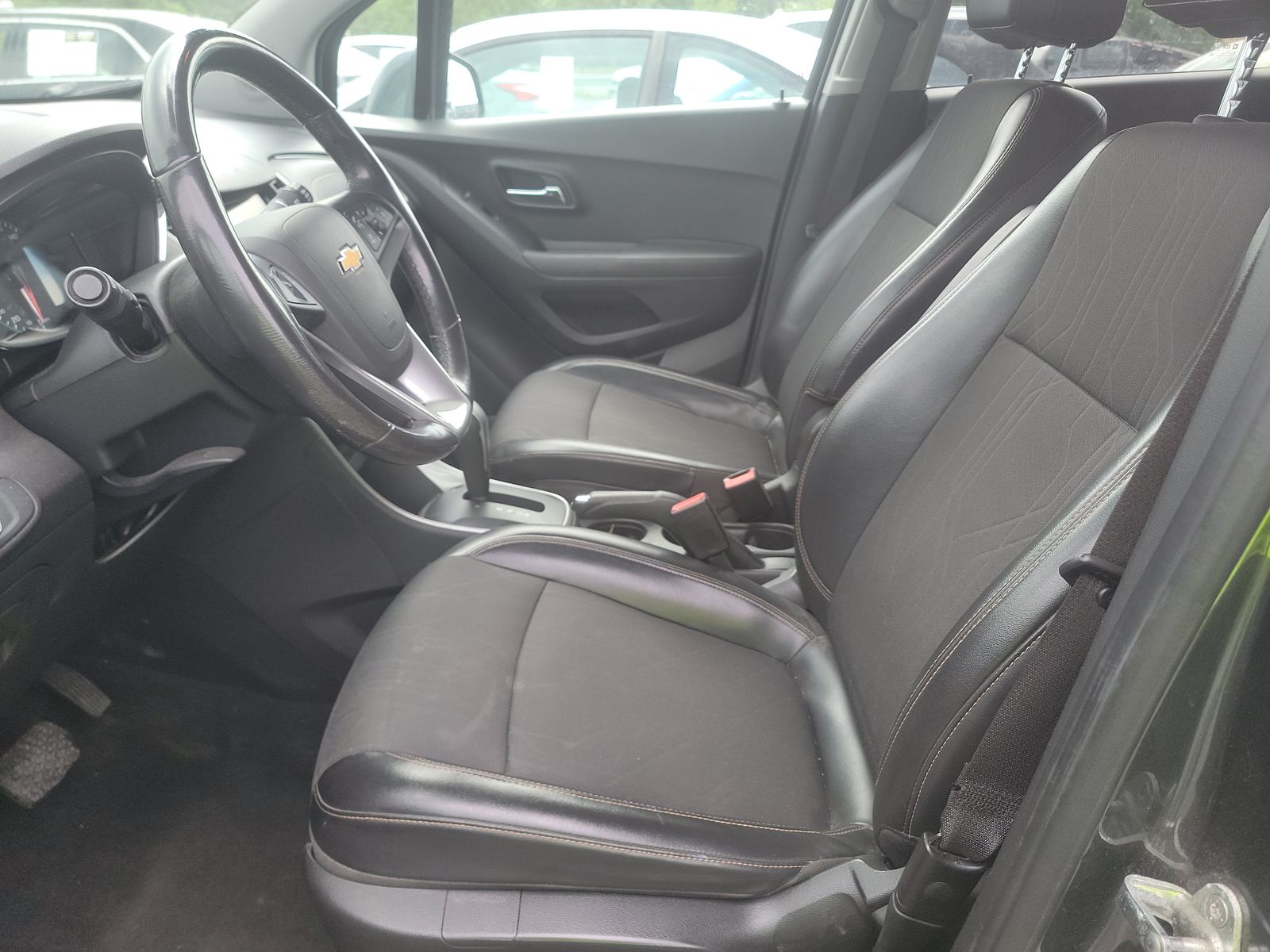 CHEVROLET TRAX - 8