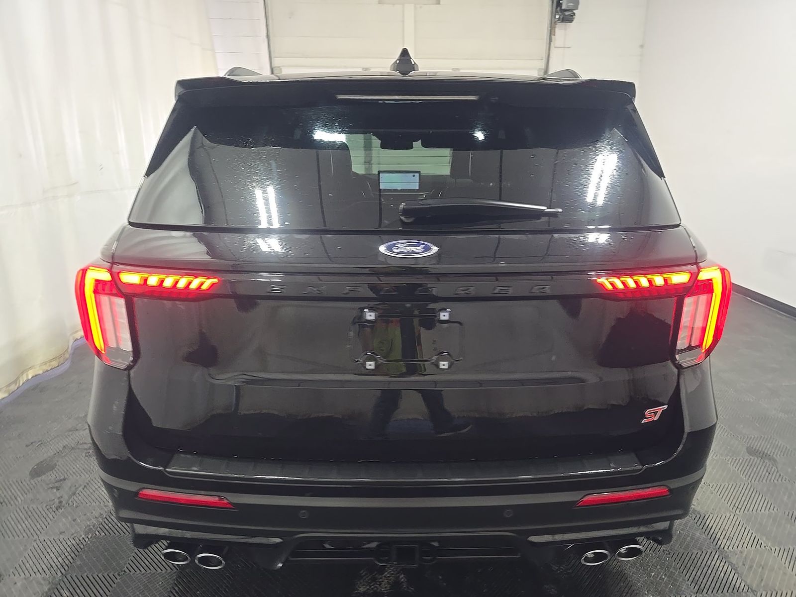 FORD EXPLORER - 6