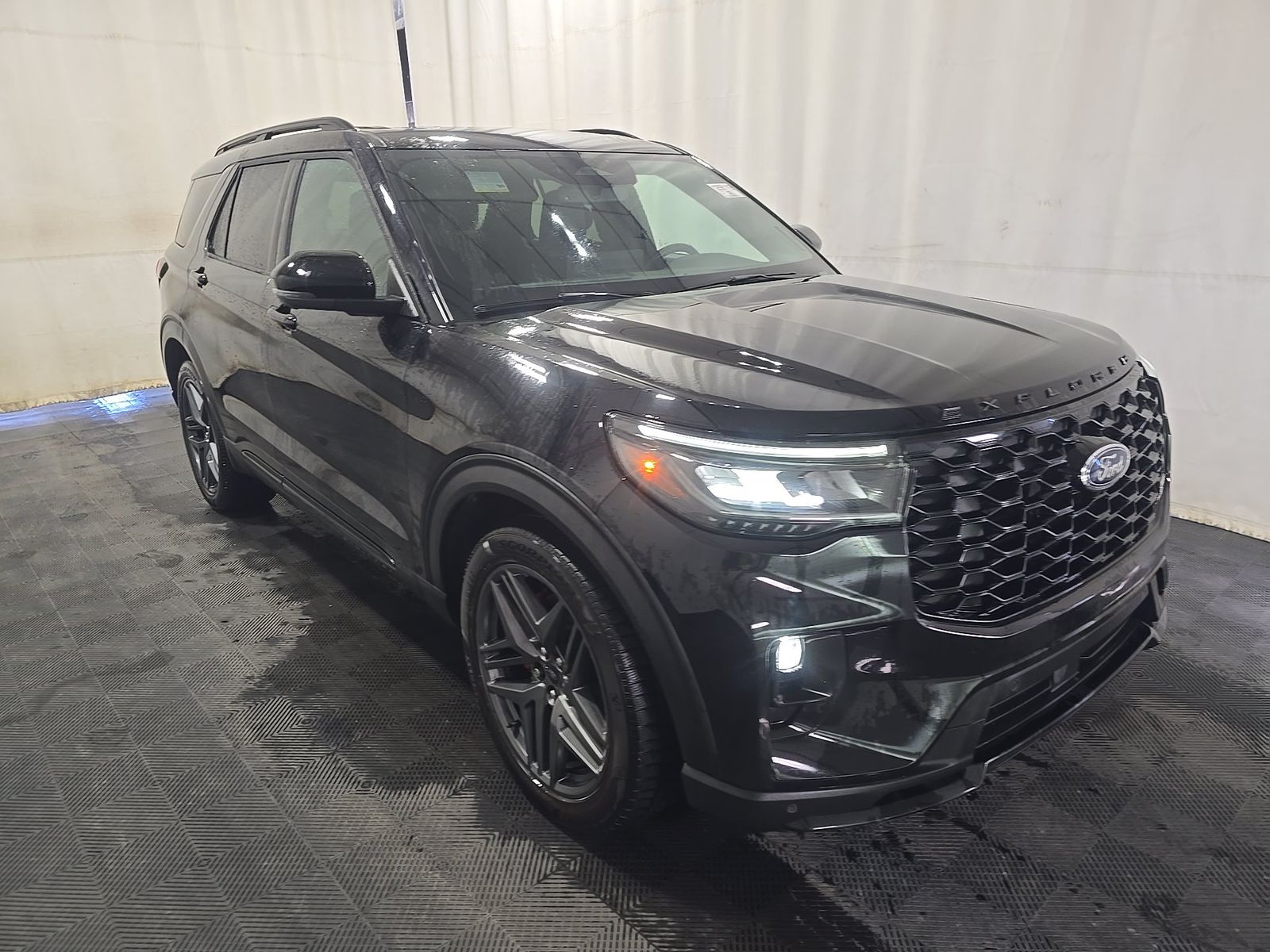 FORD EXPLORER - 4