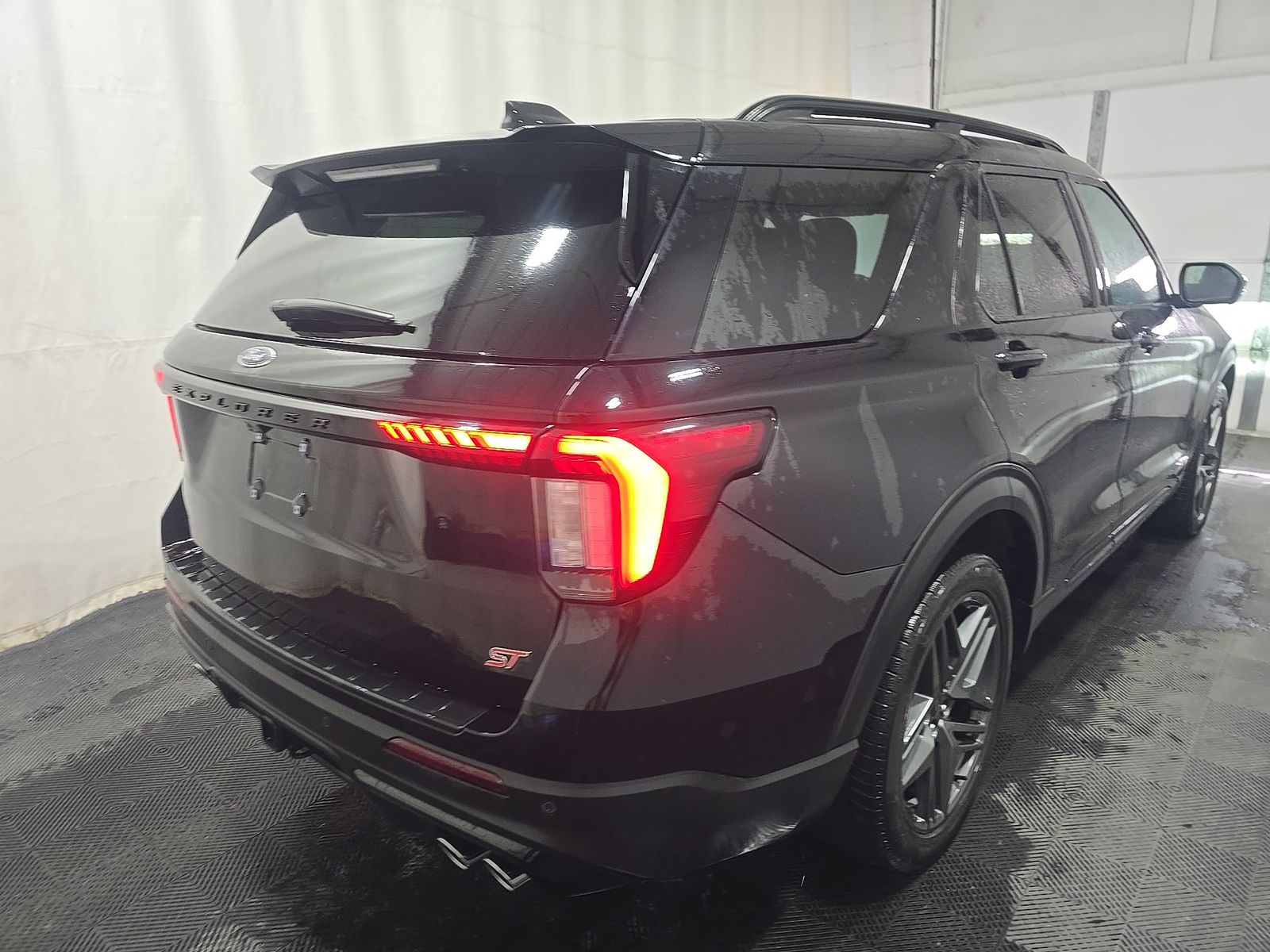 FORD EXPLORER - 5