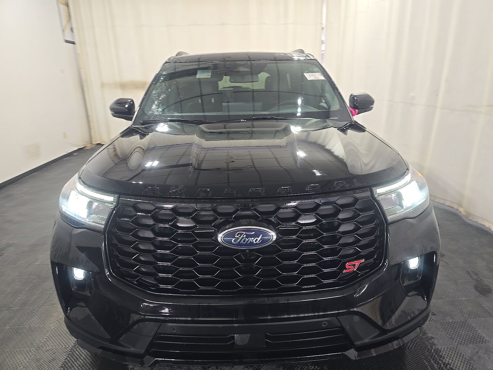 FORD EXPLORER - 3