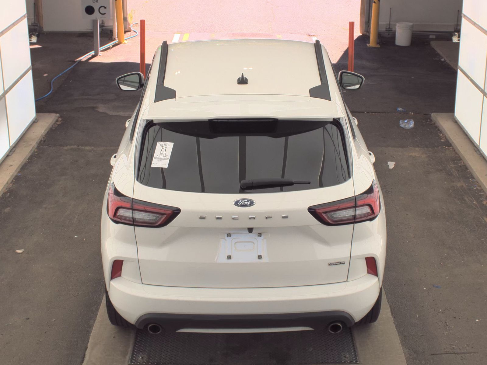 FORD ESCAPE - 7