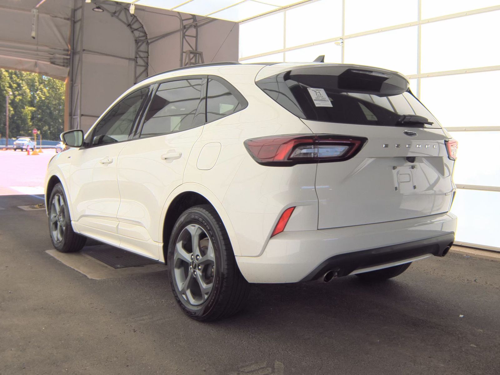 FORD ESCAPE - 9