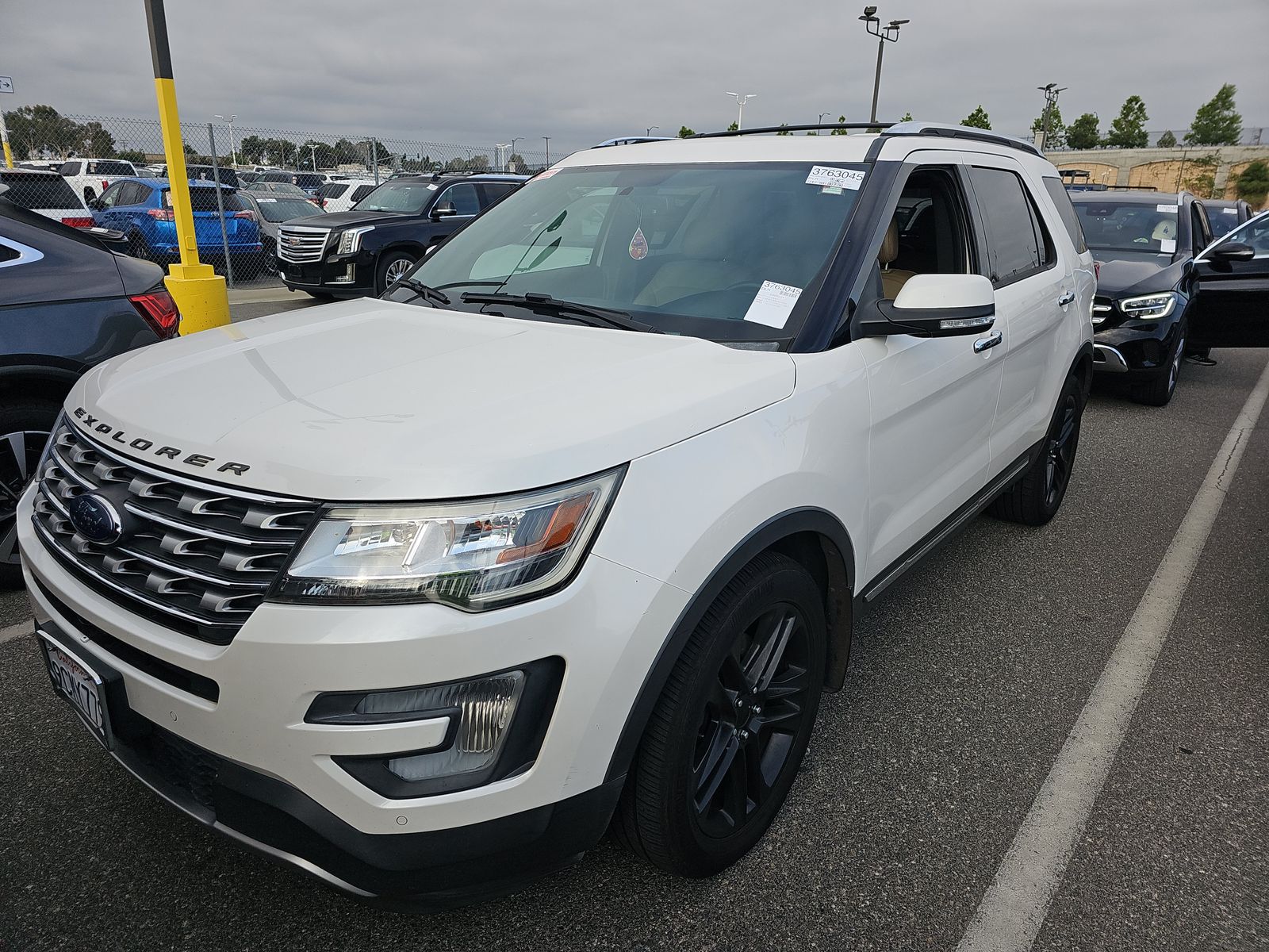 FORD EXPLORER - 1