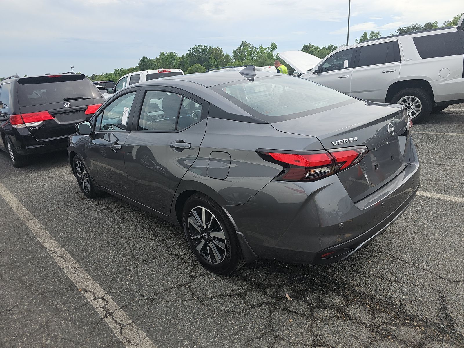 NISSAN VERSA - 7