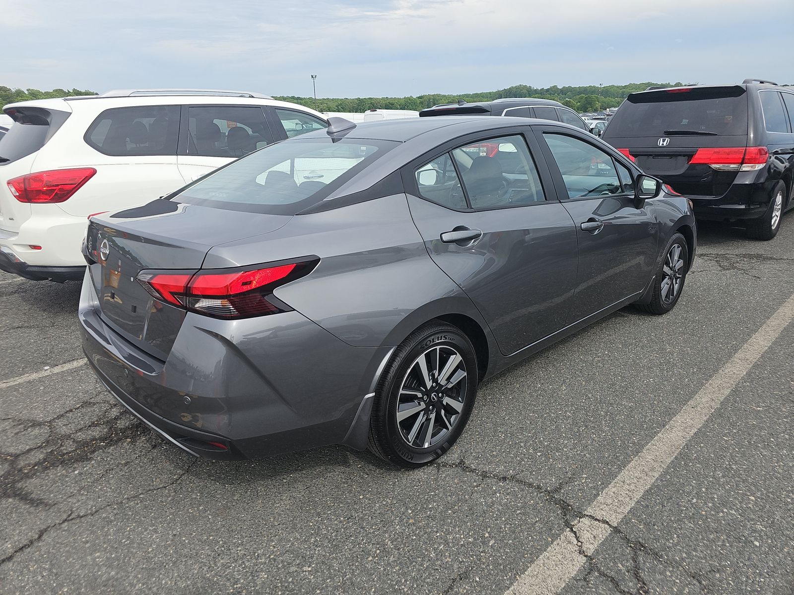 NISSAN VERSA - 5