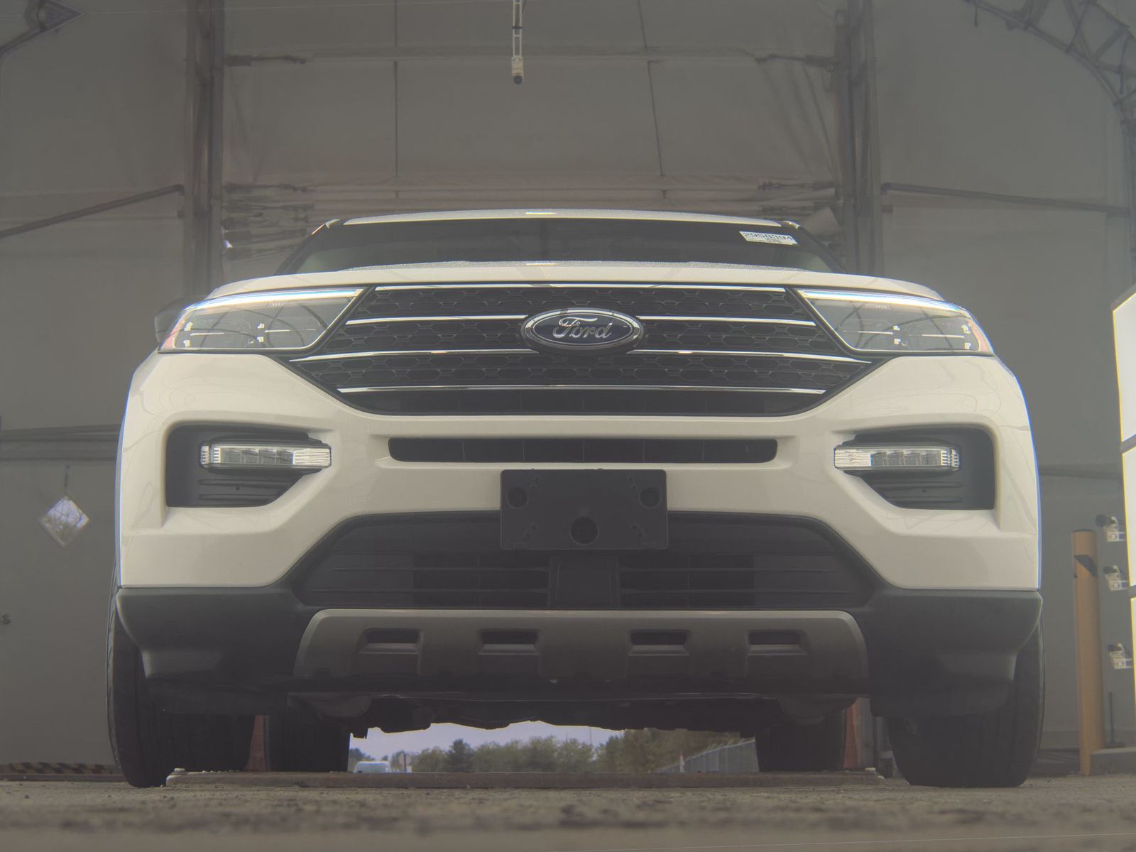 FORD EXPLORER - 4