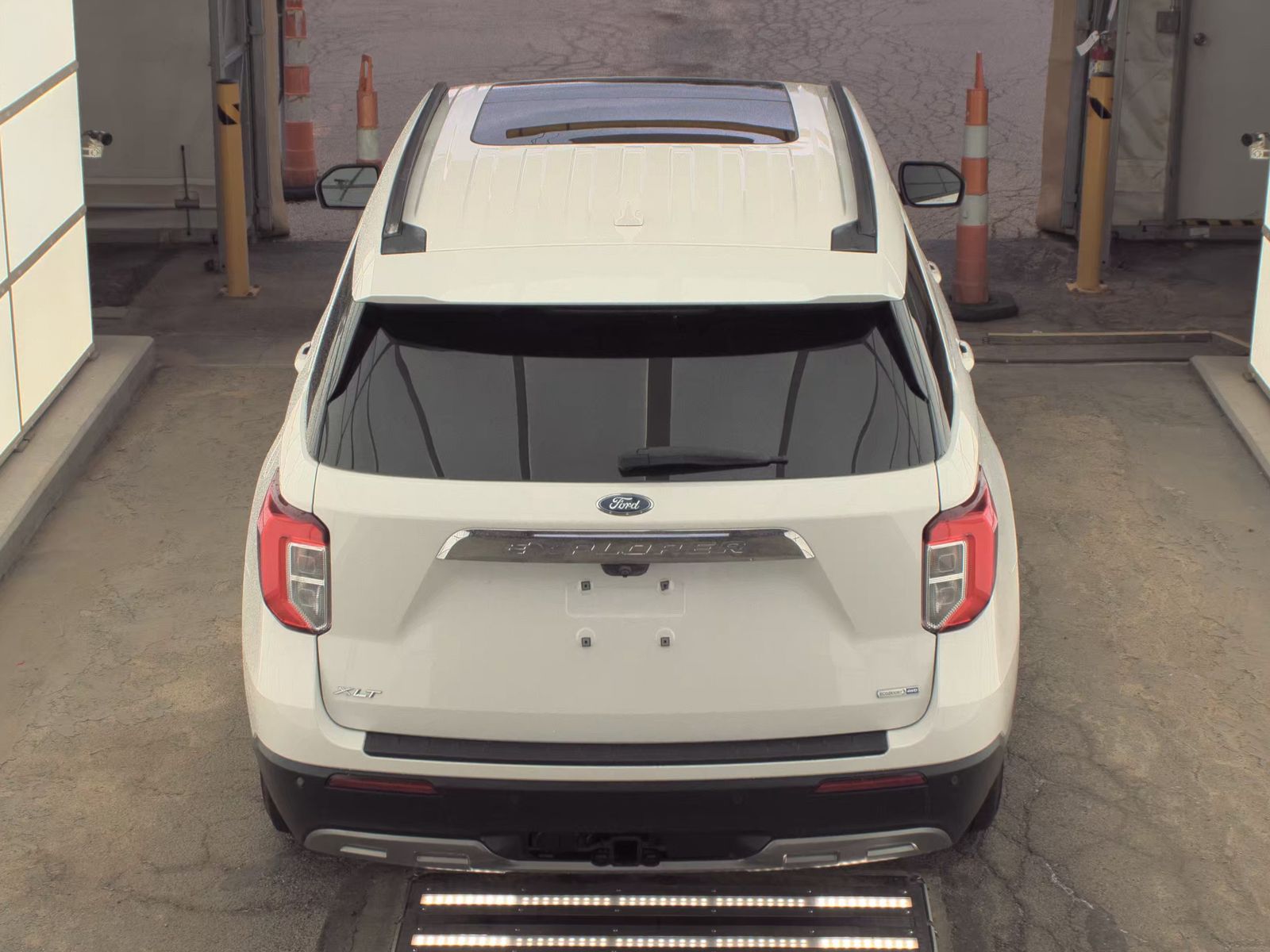 FORD EXPLORER - 7