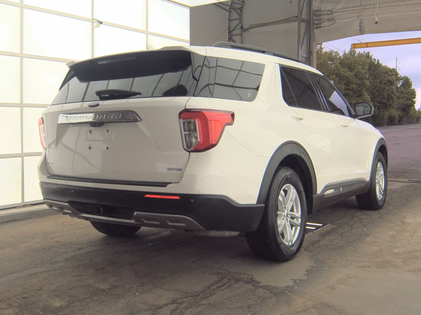 FORD EXPLORER - 6
