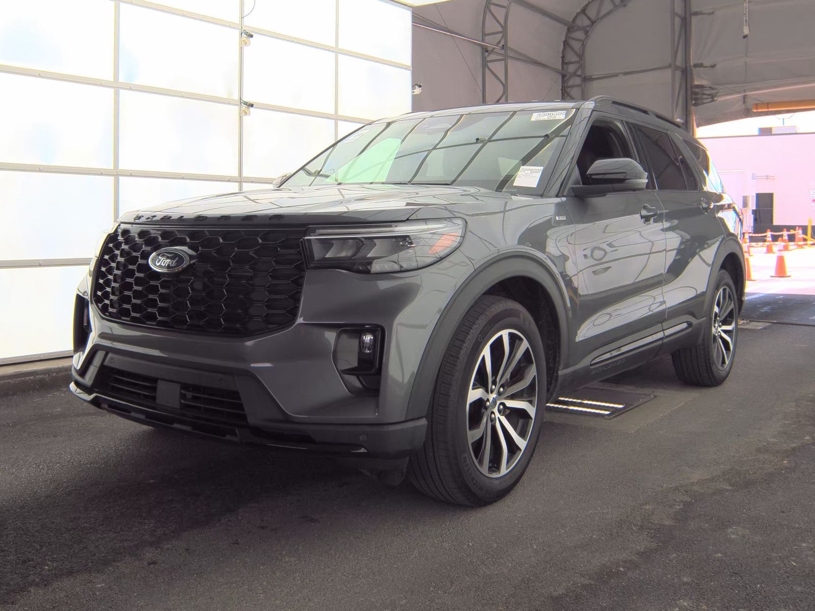 FORD EXPLORER - 1