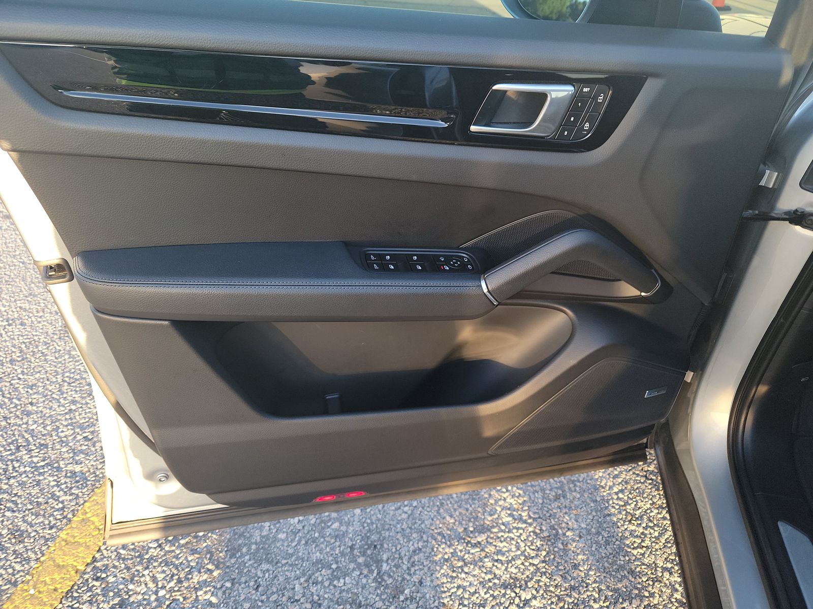 PORSCHE CAYENNE - 10