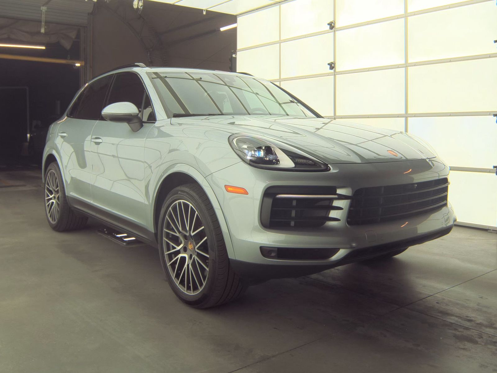 PORSCHE CAYENNE - 4