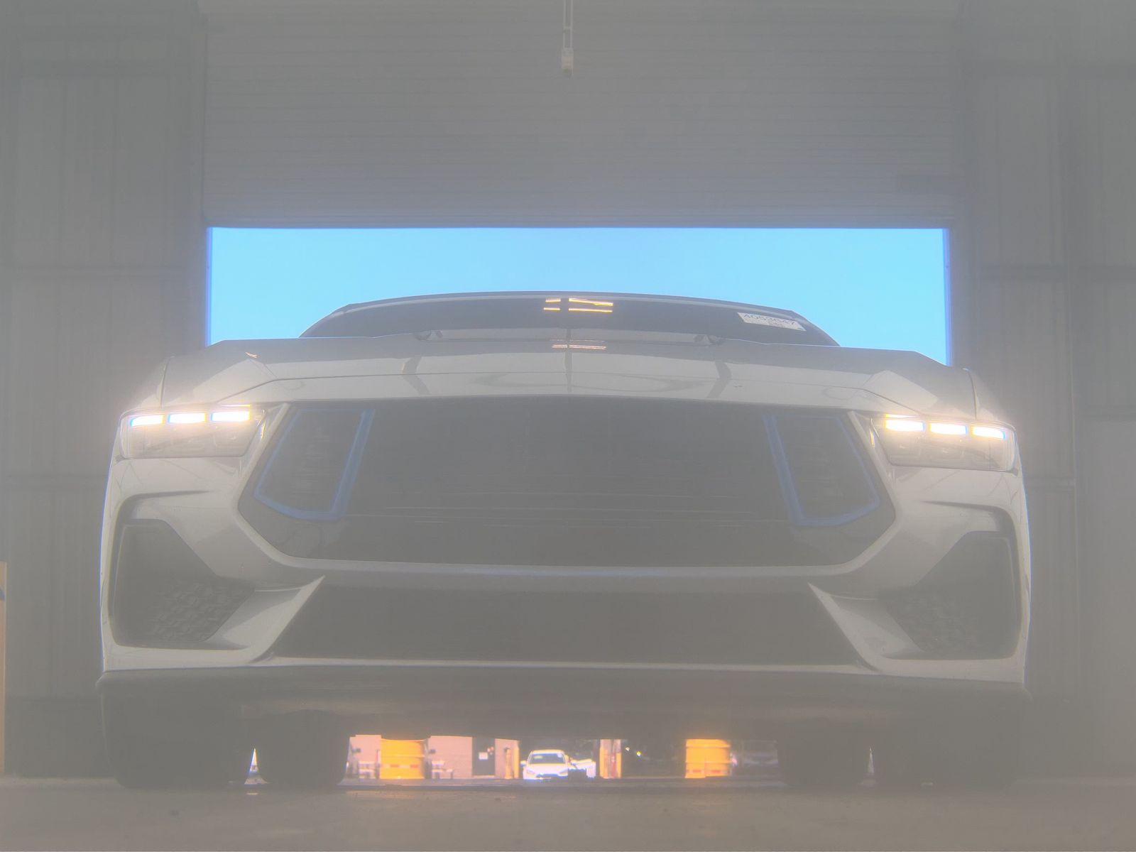 FORD MUSTANG - 4