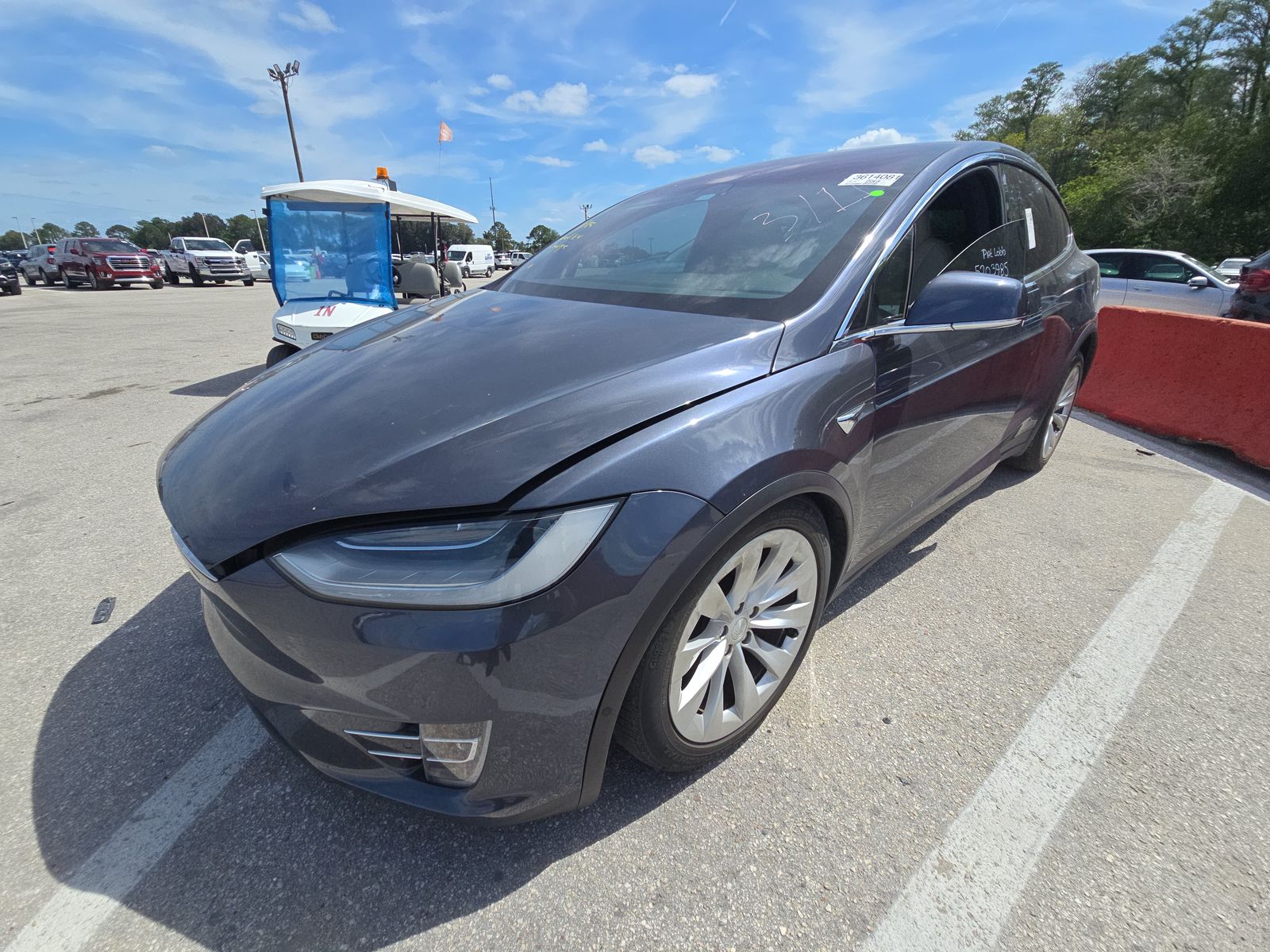 TESLA MODEL X - 1