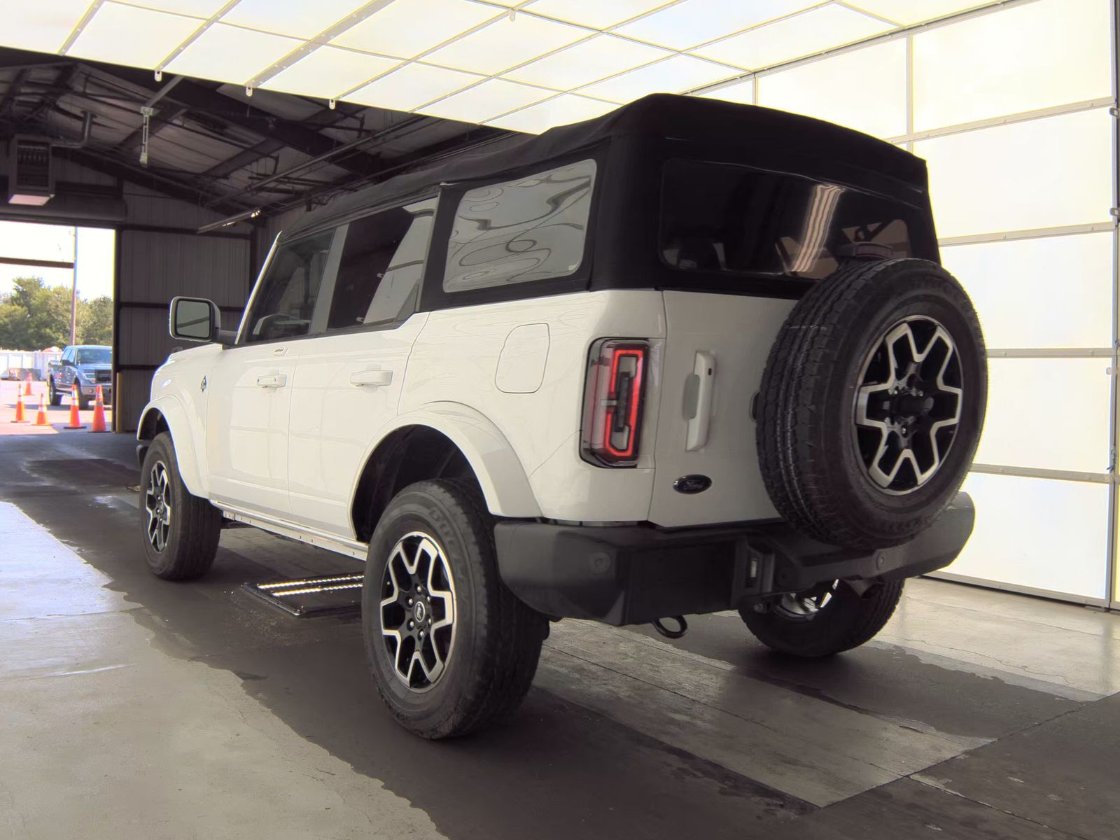 FORD BRONCO - 9