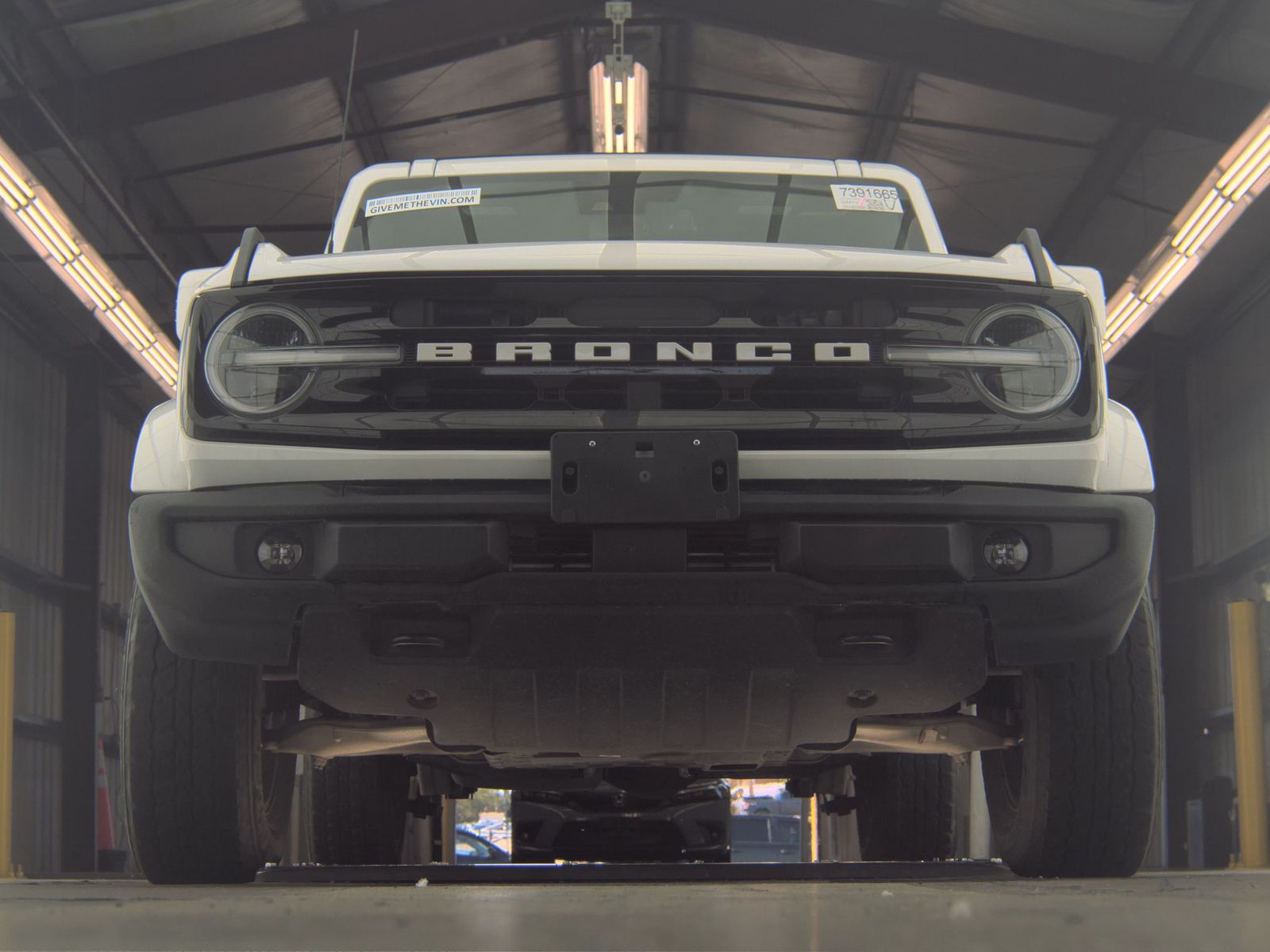 FORD BRONCO - 4