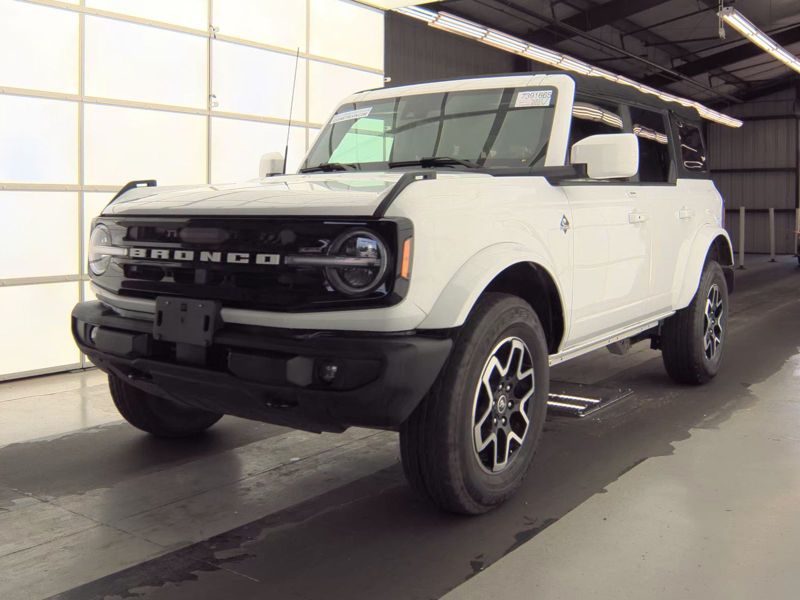 FORD BRONCO - 1