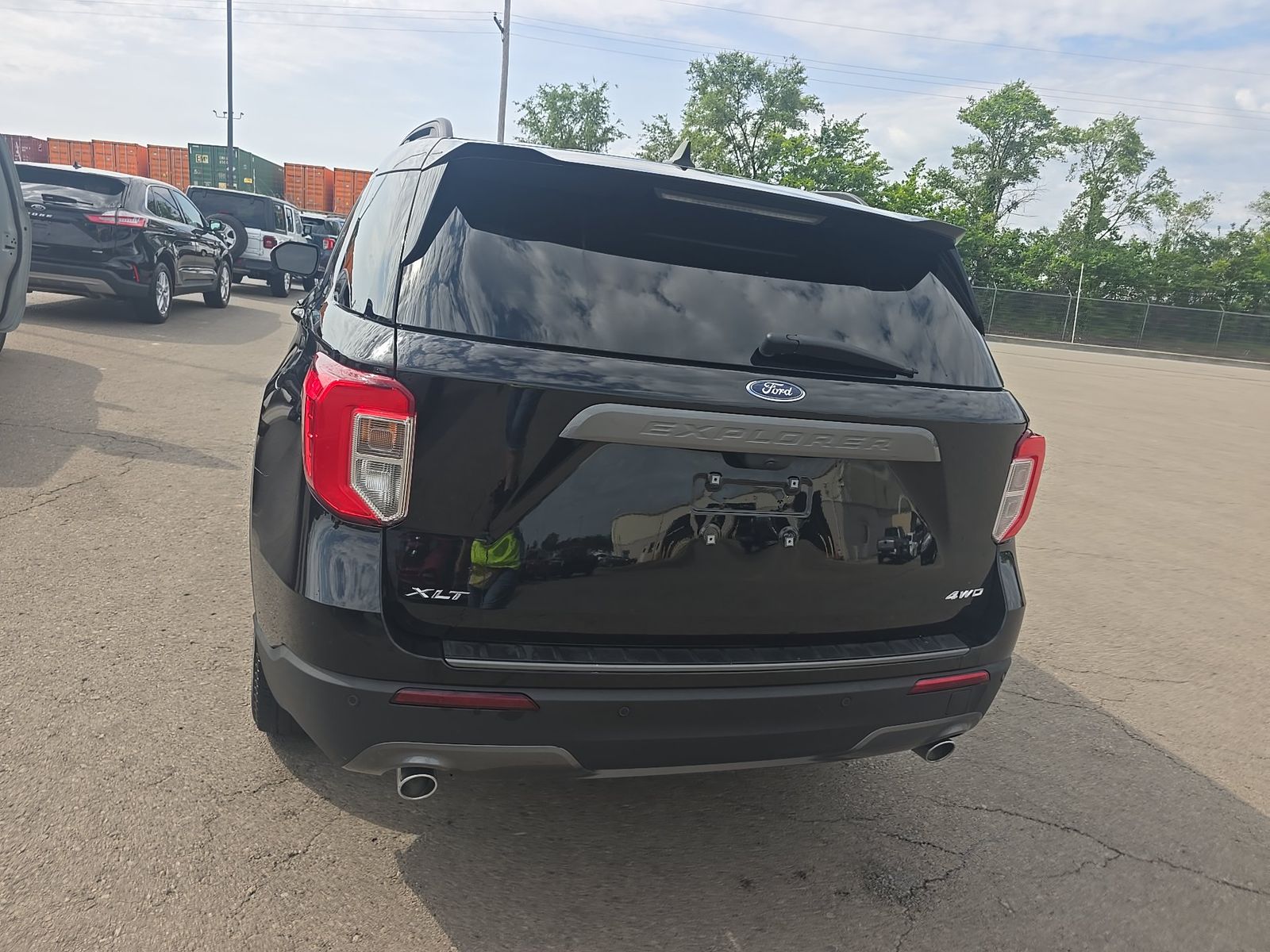 FORD EXPLORER - 6