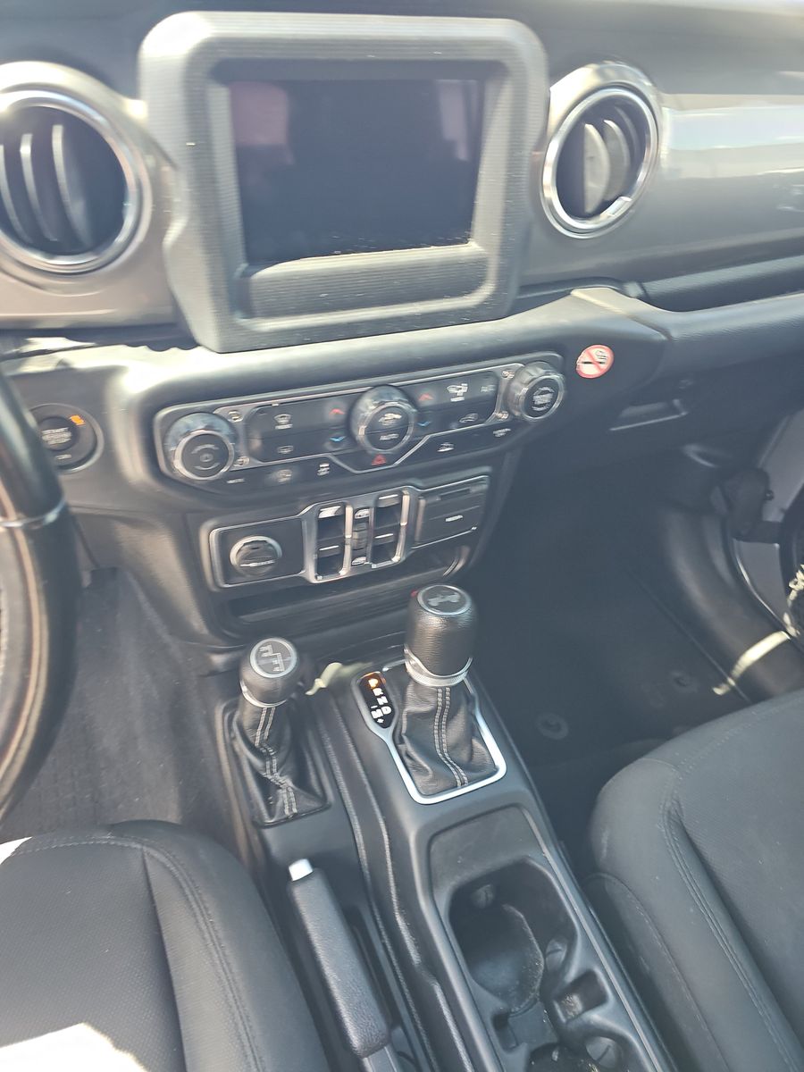 2021 Jeep Wrangler Unlimited Sahara AWD