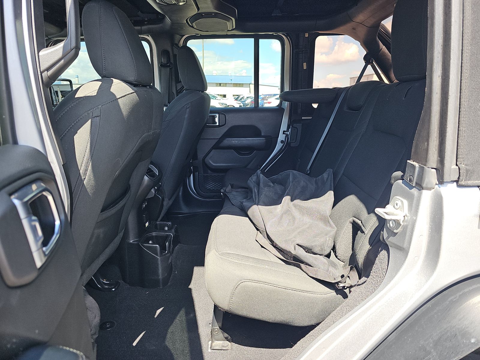 2021 Jeep Wrangler Unlimited Sahara AWD