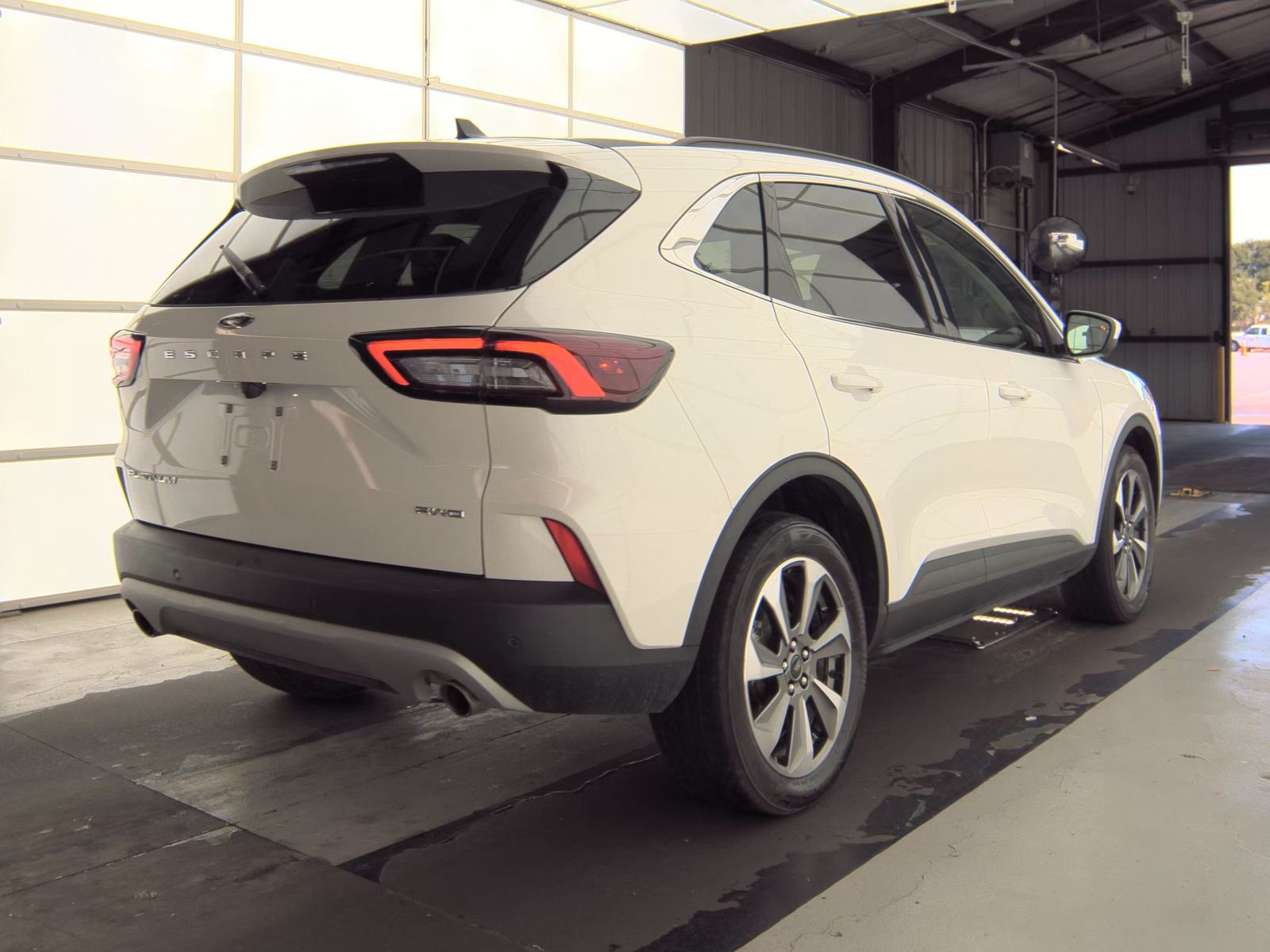 FORD ESCAPE - 6