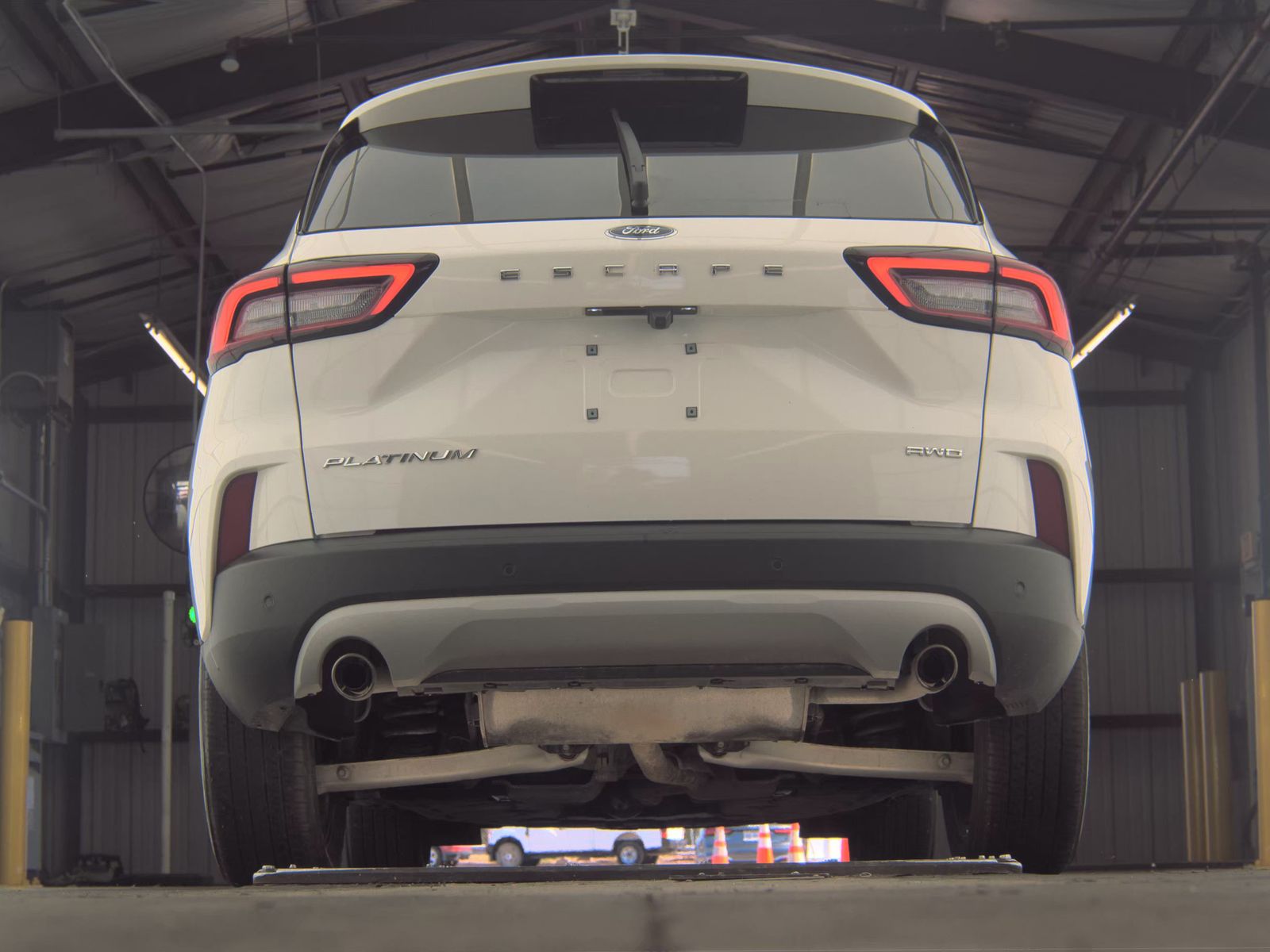FORD ESCAPE - 8