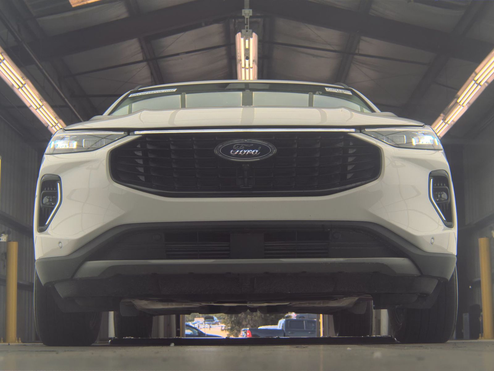 FORD ESCAPE - 4