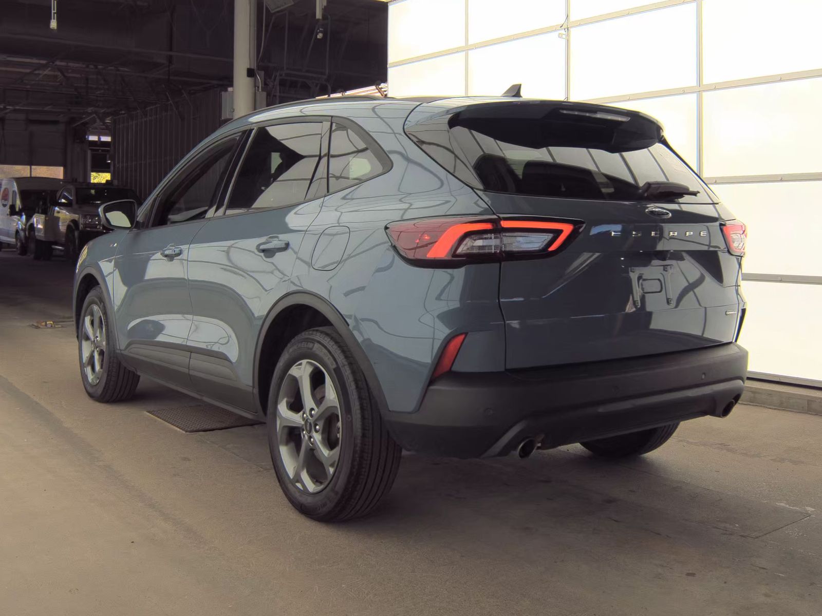 FORD ESCAPE - 9
