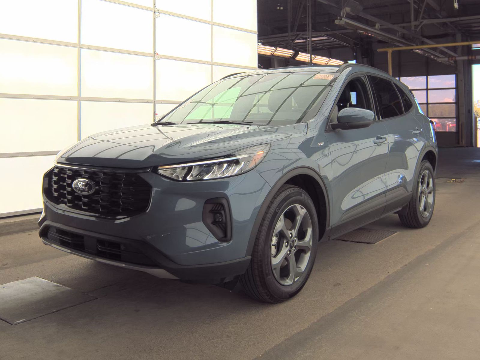 FORD ESCAPE - 1