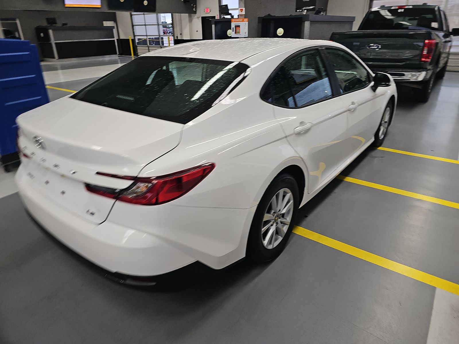 TOYOTA CAMRY - 5