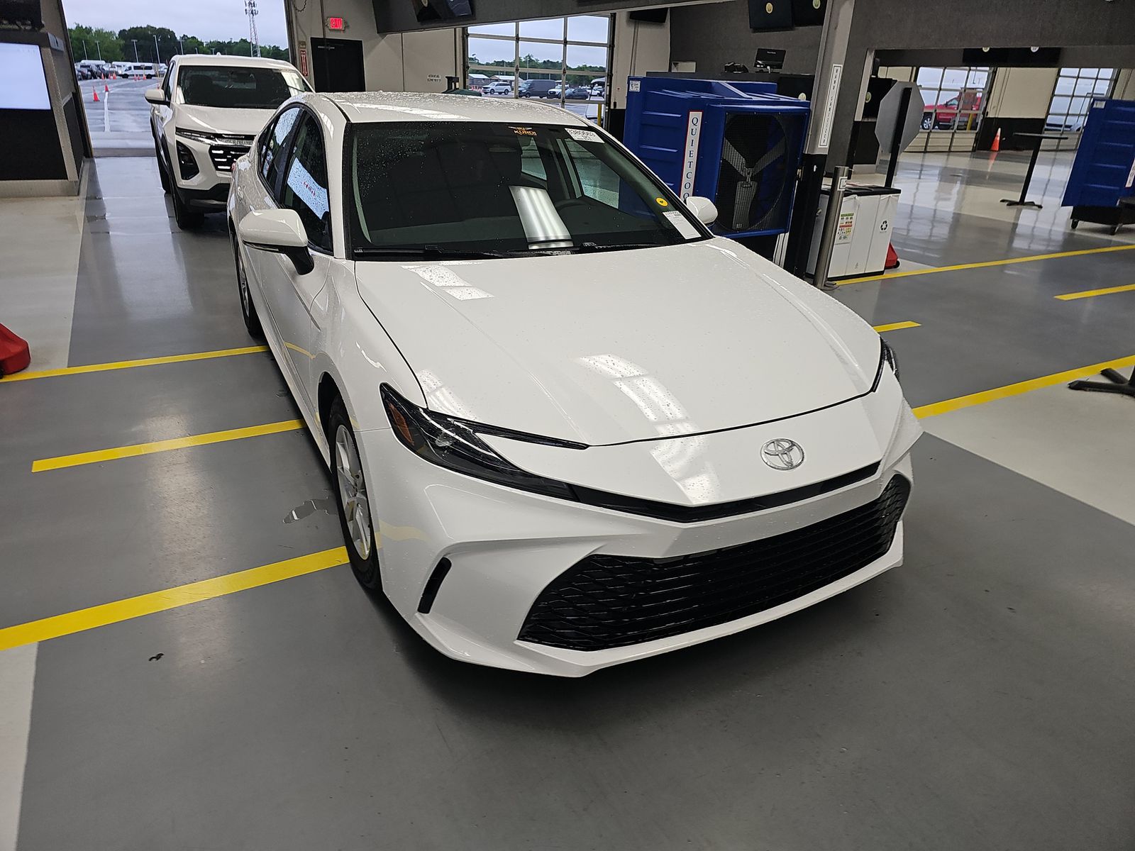 TOYOTA CAMRY - 4