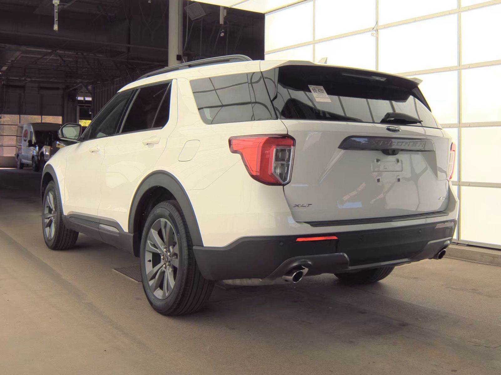 FORD EXPLORER - 9
