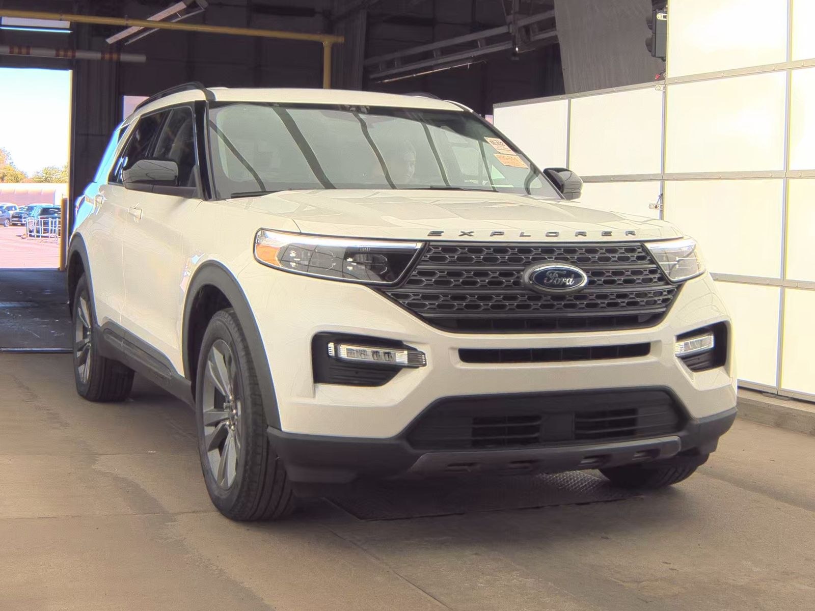 FORD EXPLORER - 5