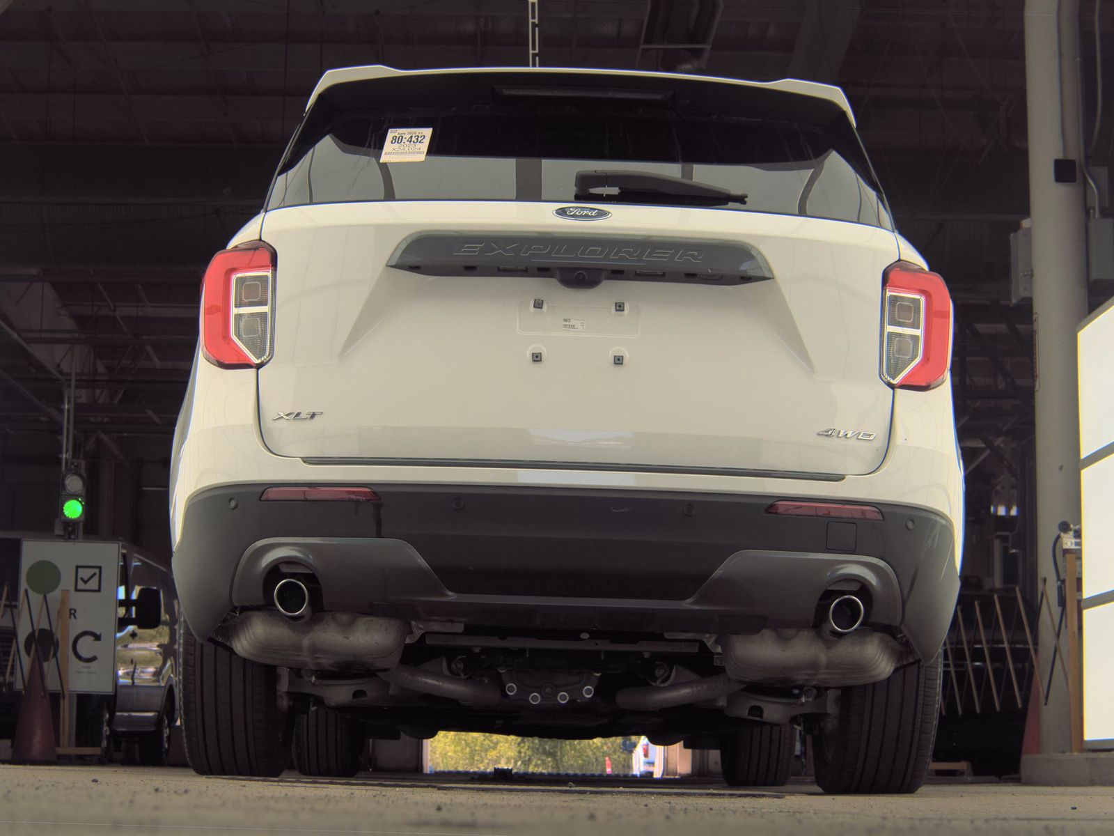 FORD EXPLORER - 8