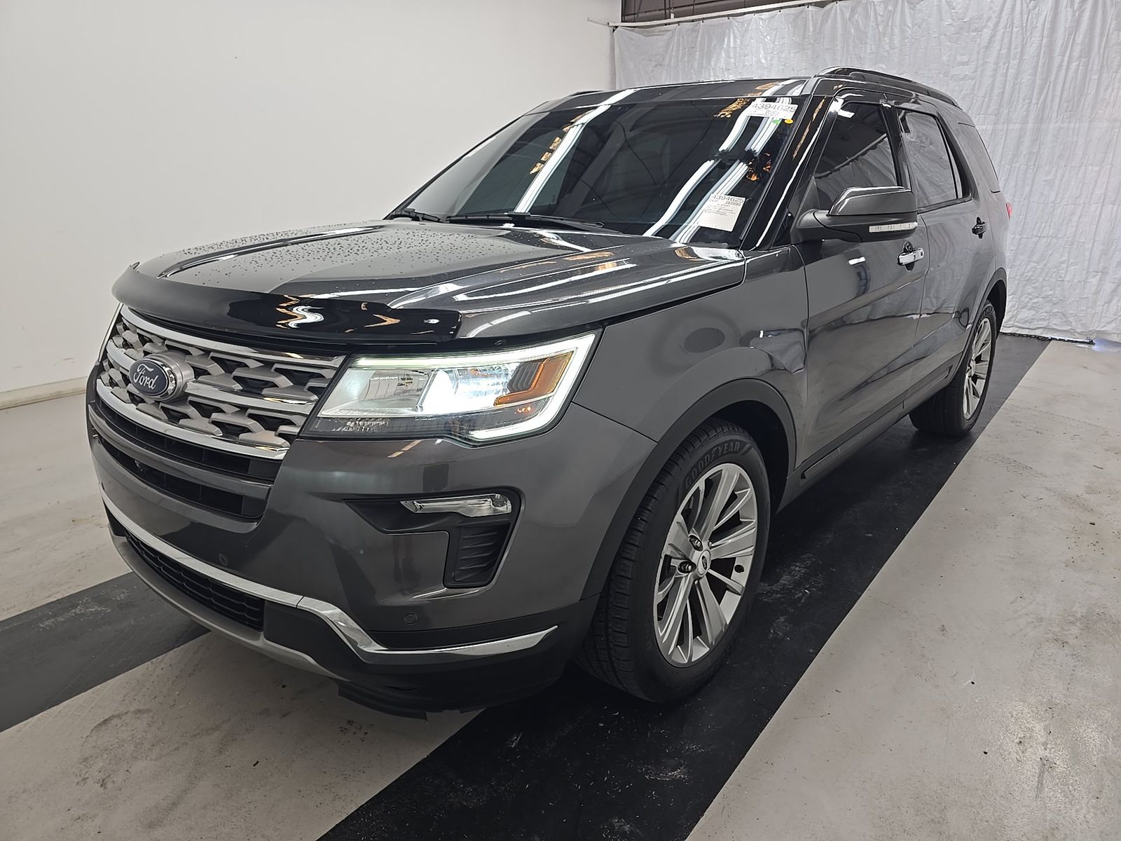 FORD EXPLORER - 1