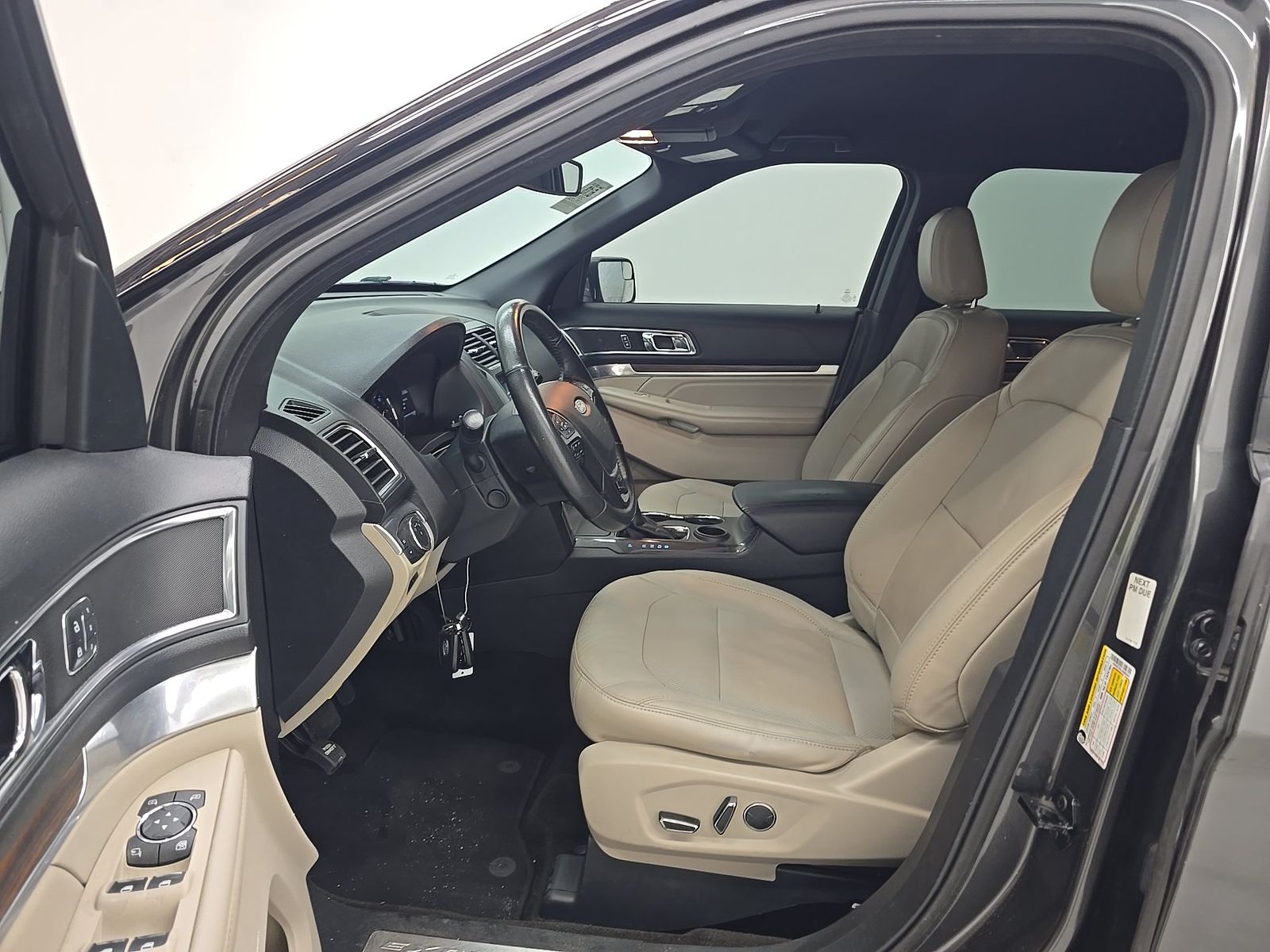 FORD EXPLORER - 8