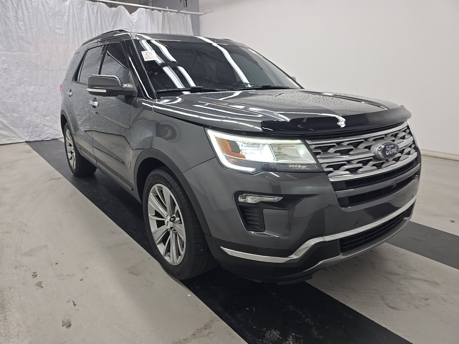 FORD EXPLORER - 4