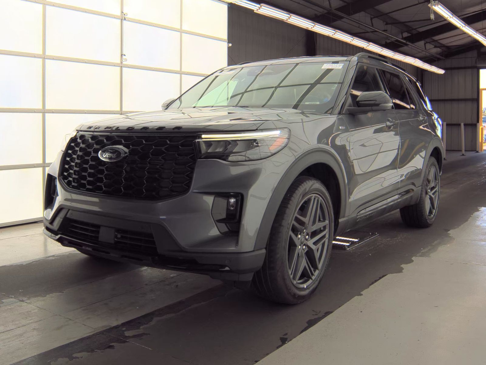 FORD EXPLORER - 1