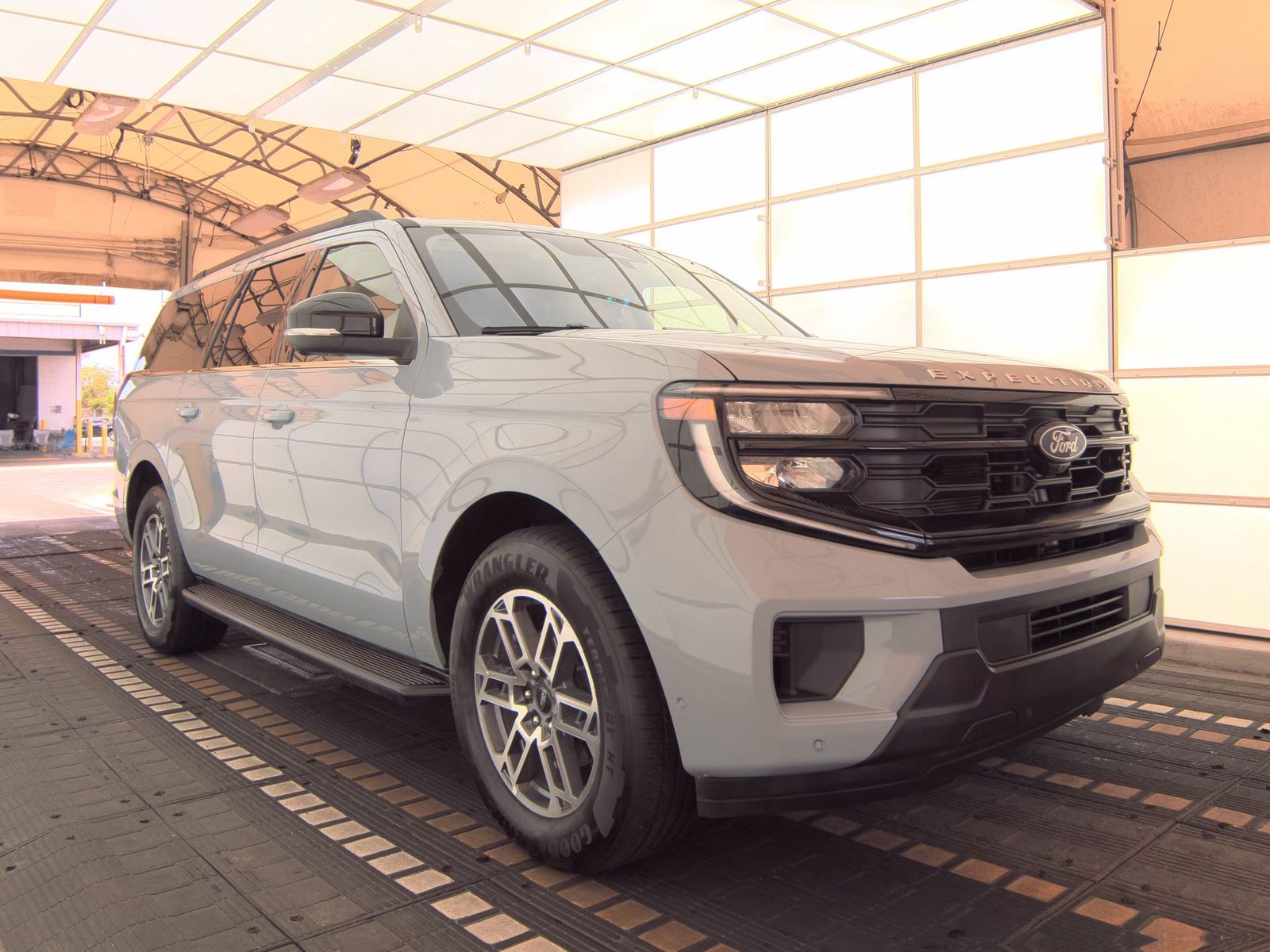 FORD EXPEDITION MAX - 5