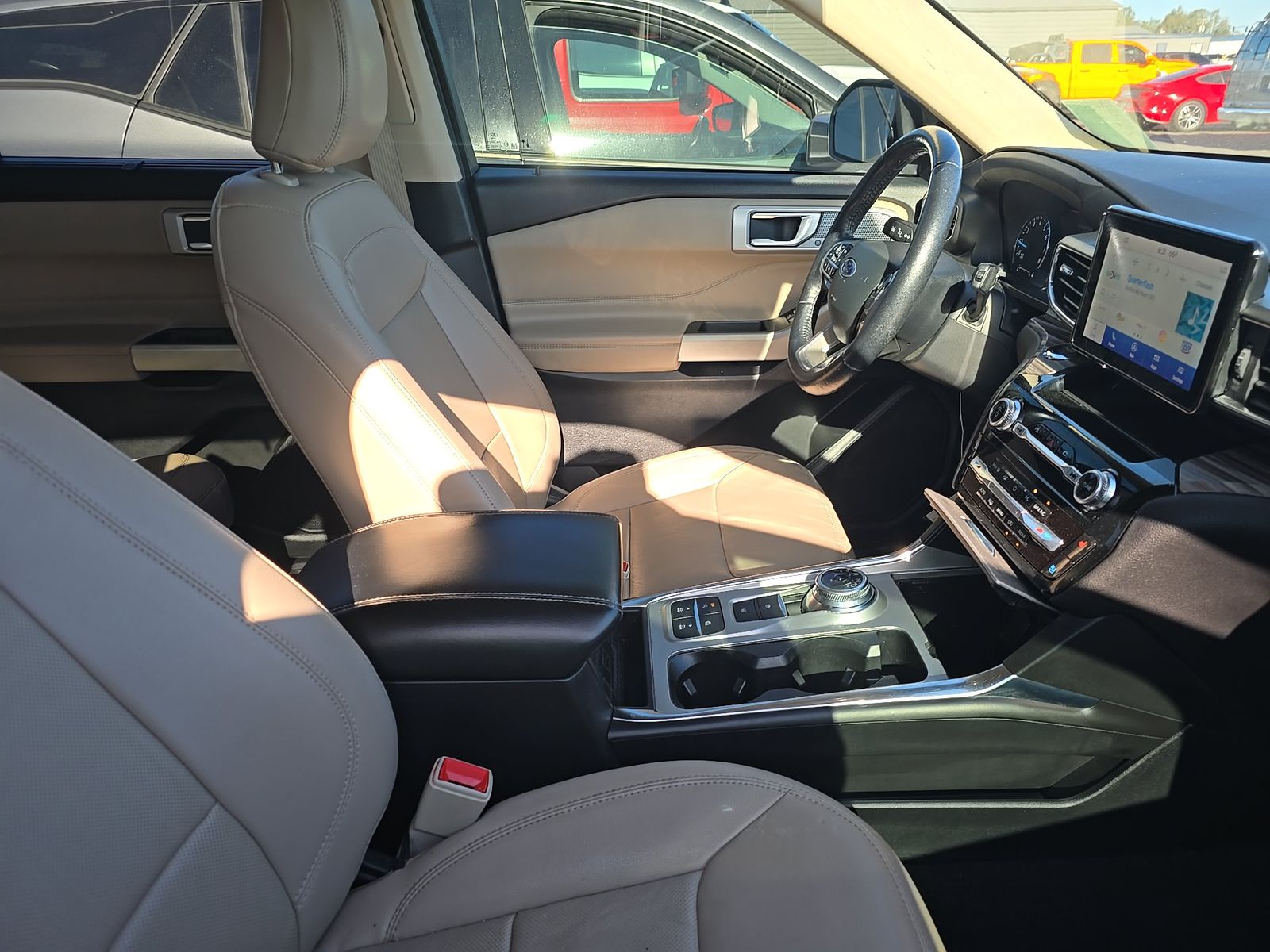 FORD EXPLORER - 9