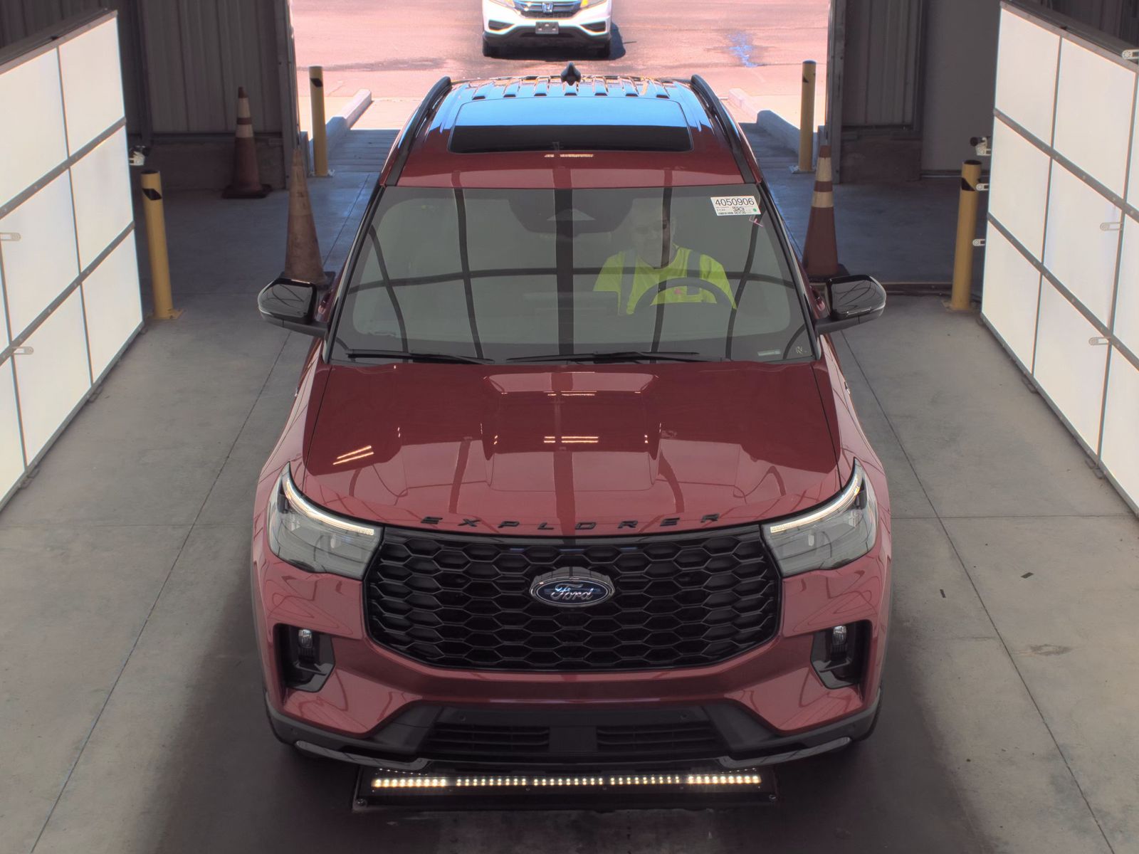 FORD EXPLORER - 3