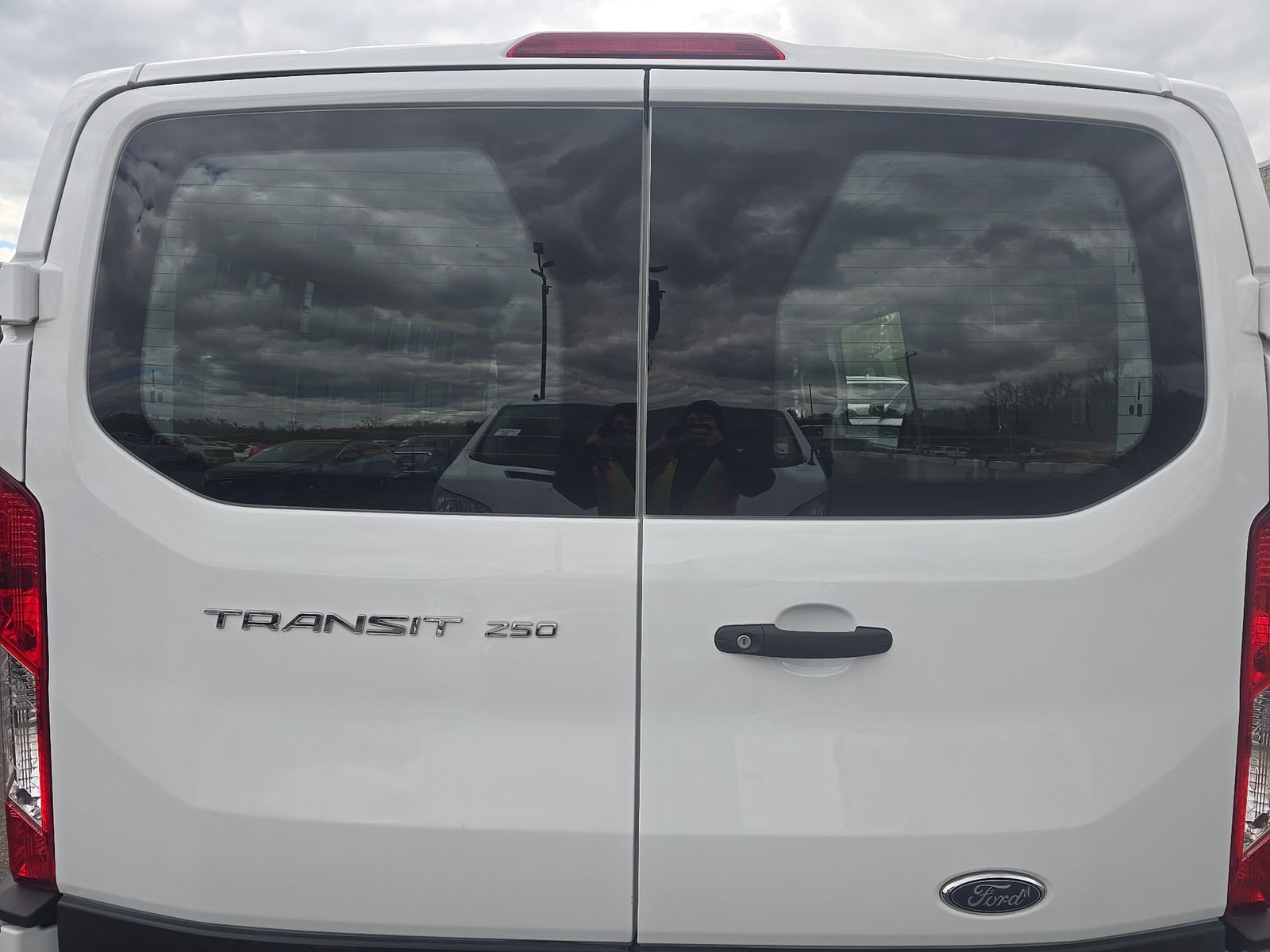 FORD TRANSIT 250 - 6