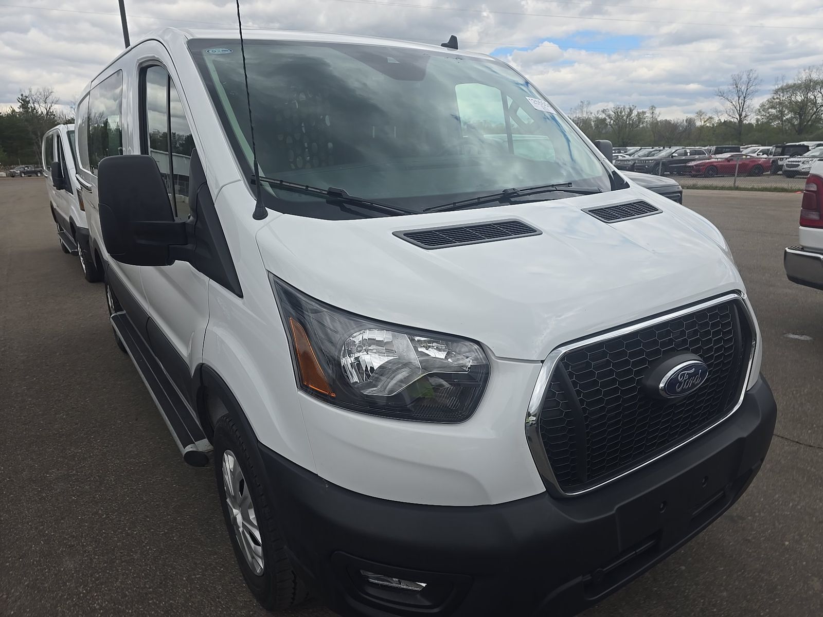FORD TRANSIT 250 - 4
